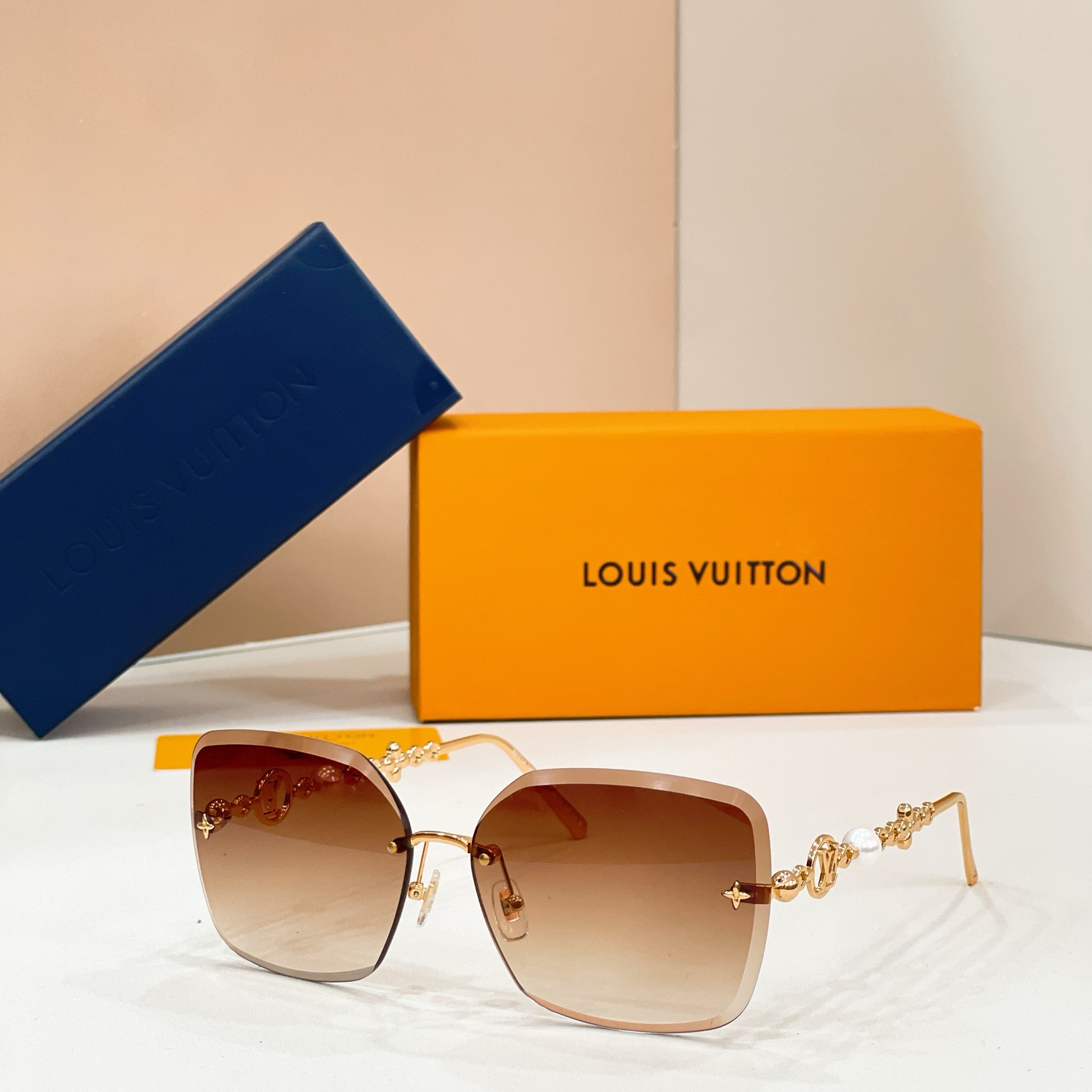 LOUIS VUITTO*✨✨✨MODEL：Z3407U ✨✨✨ SIZE：62口14-140✨✨✨