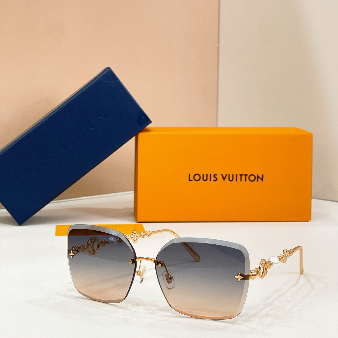 LOUIS VUITTO*✨✨✨MODEL：Z3407U ✨✨✨ SIZE：62口14-140✨✨✨