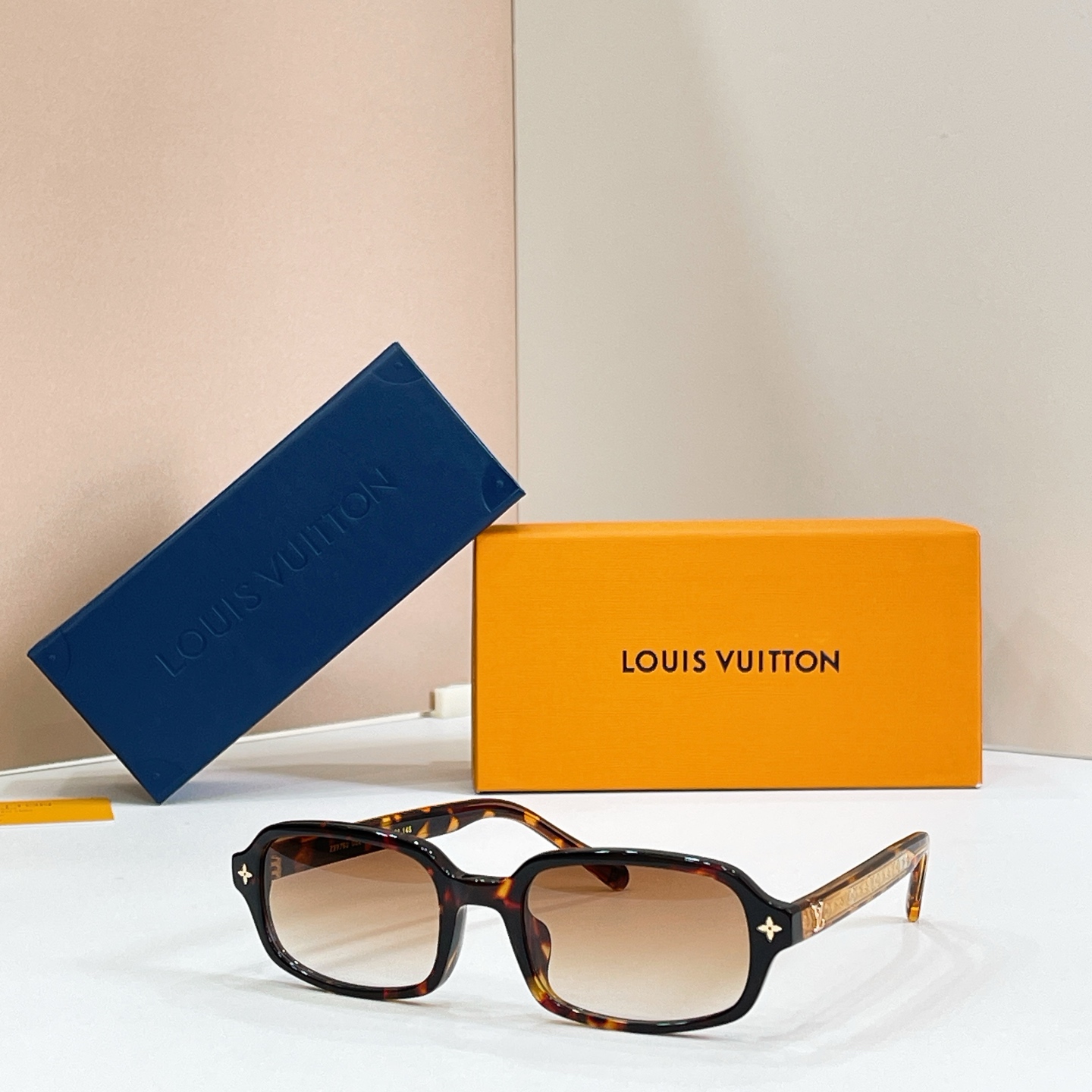 LOUIS VUITTO*🌟🌟🌟MODEL：Z2978U 🌟🌟🌟SIZE：55口21-145🌟🌟🌟~~