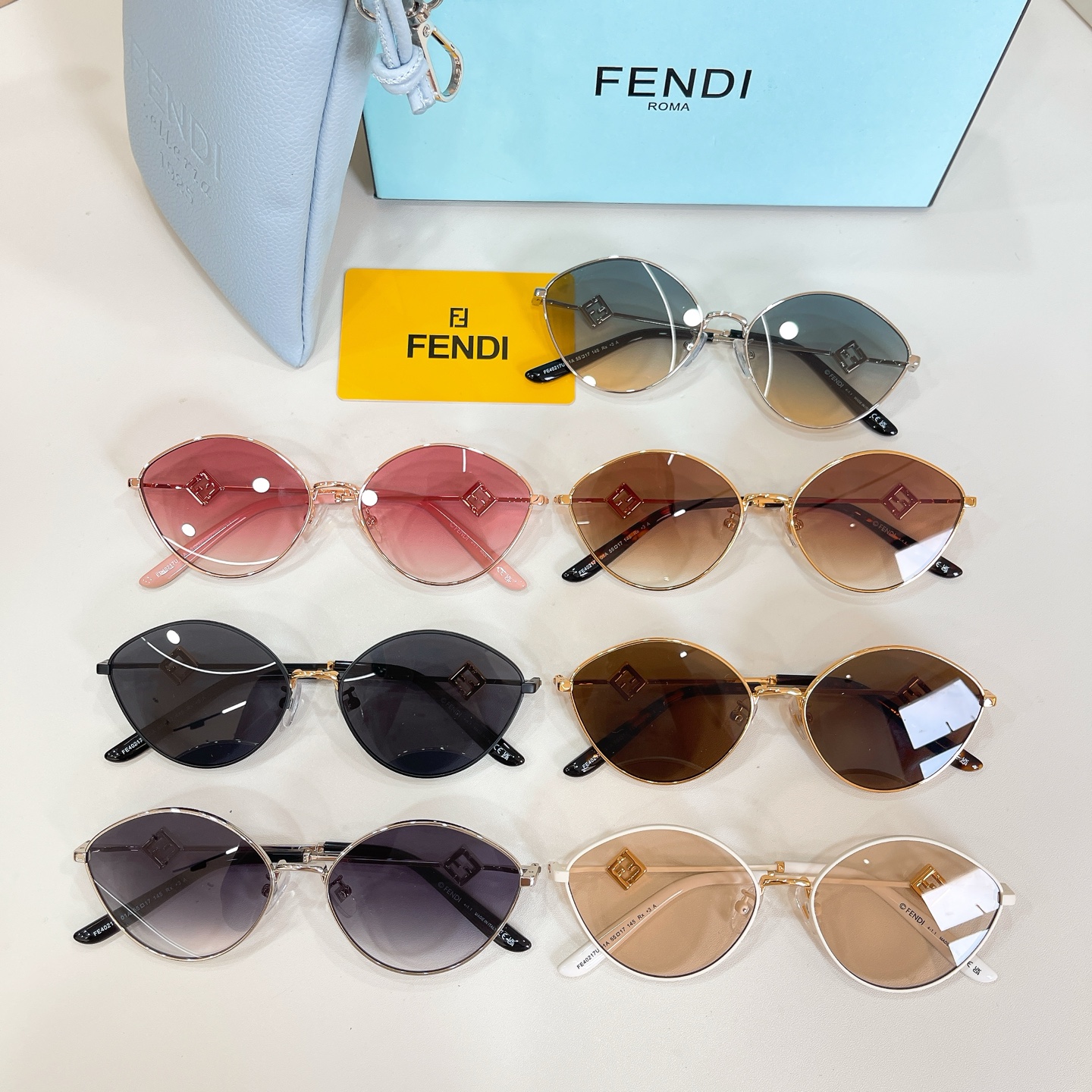 FENDI✨✨✨MODEL：FE40217U✨✨ SIZE：55口17-145✨✨✨