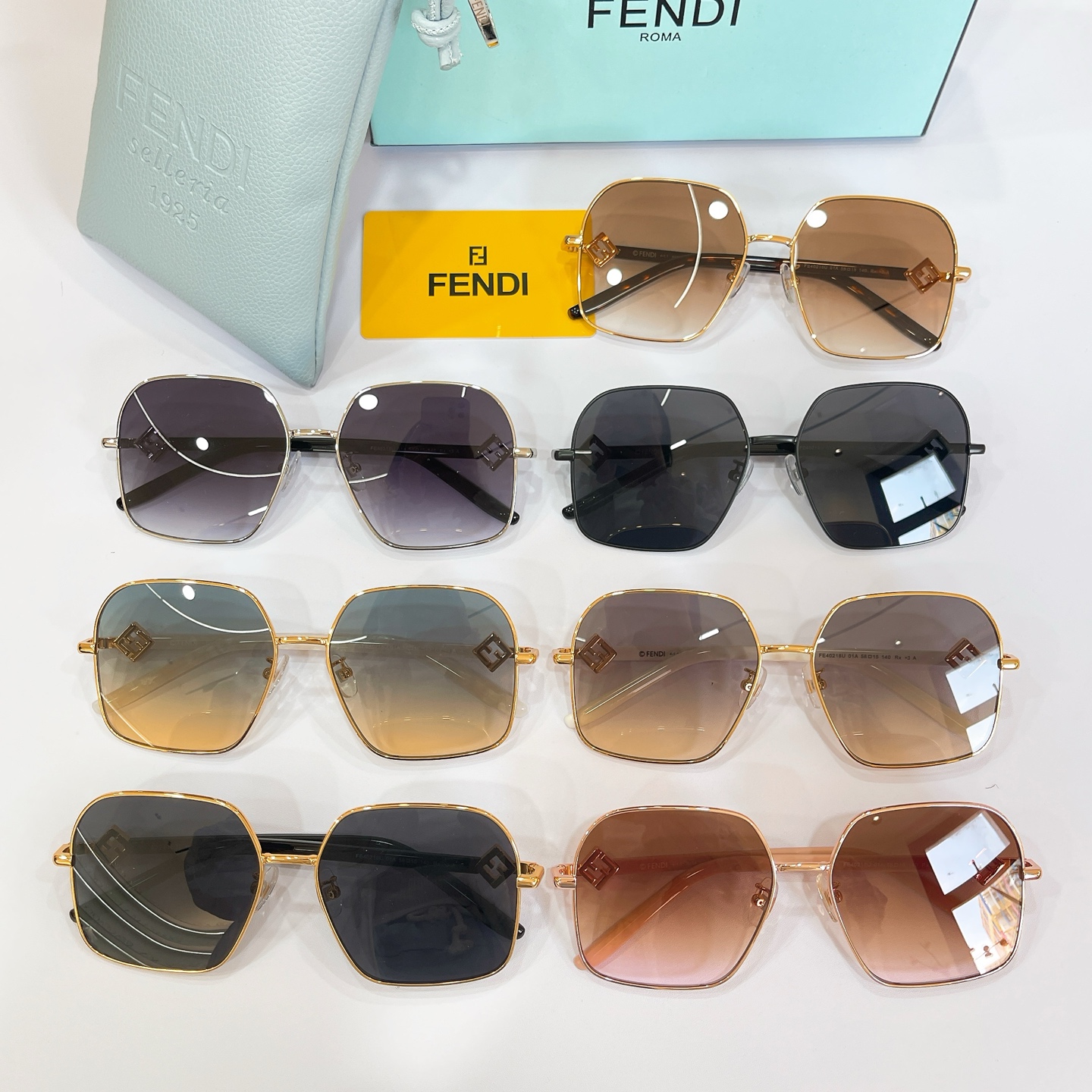 FENDI✨✨✨MODEL：FE40218U✨✨ SIZE：58口15-140✨✨✨