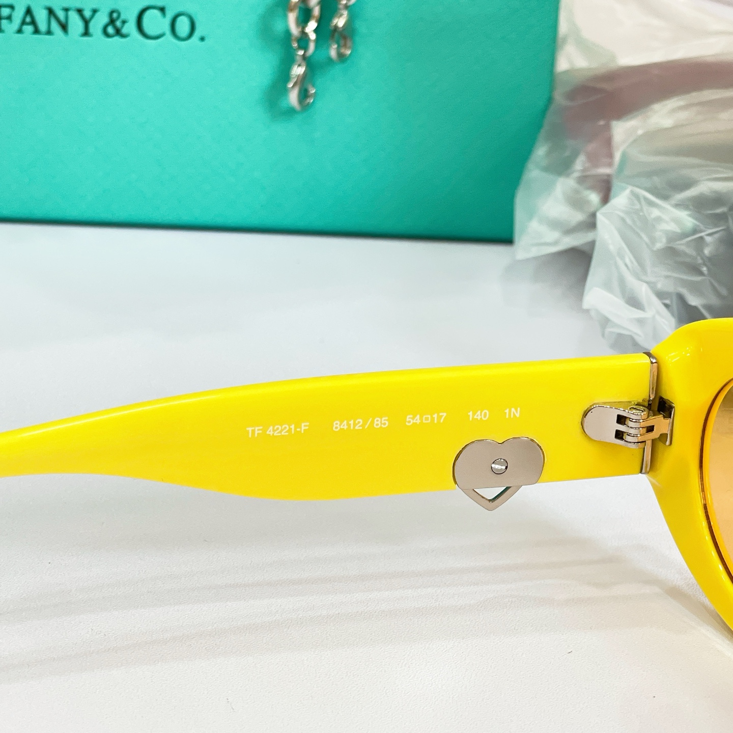 TIFFANY&Co.✨✨✨MODEL：TF4221 ✨✨✨ SIZE：54口17-145✨✨✨配送链子