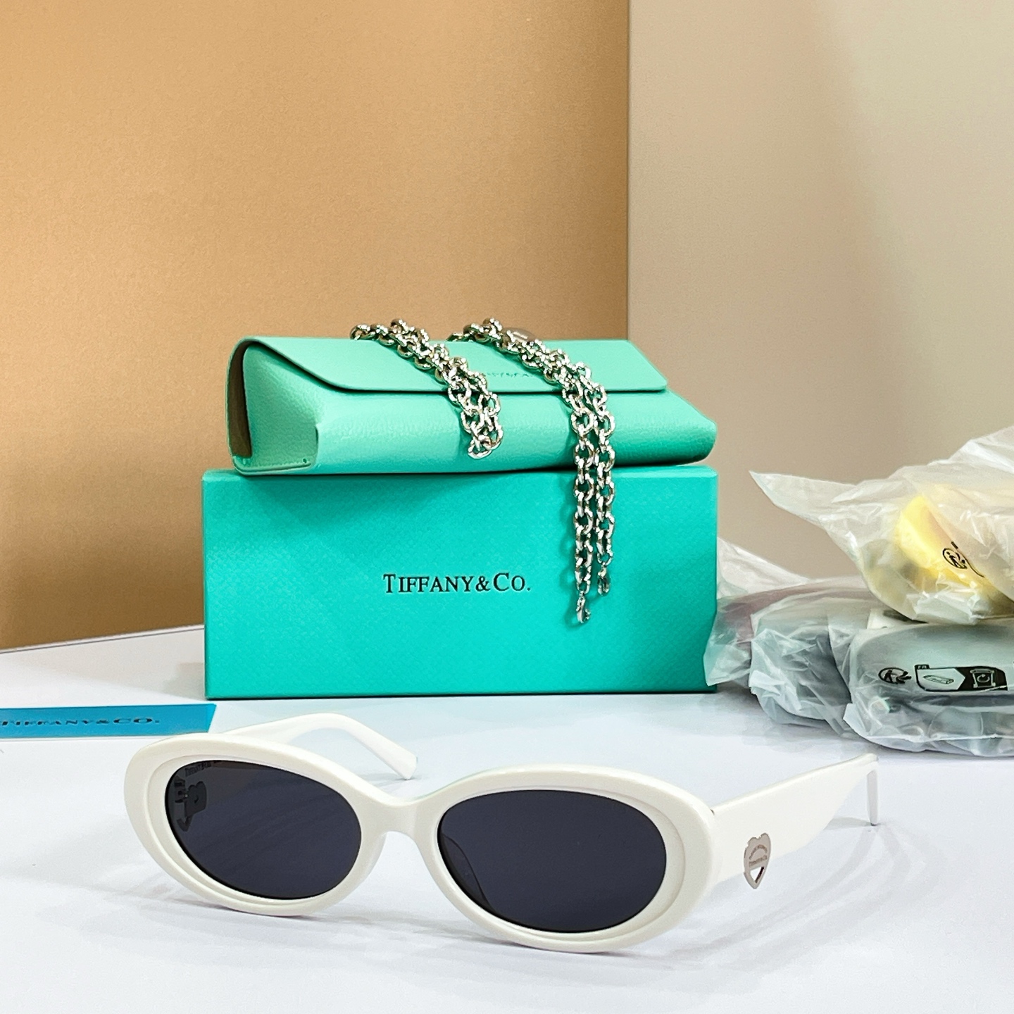 TIFFANY&Co.✨✨✨MODEL：TF4221 ✨✨✨ SIZE：54口17-145✨✨✨配送链子