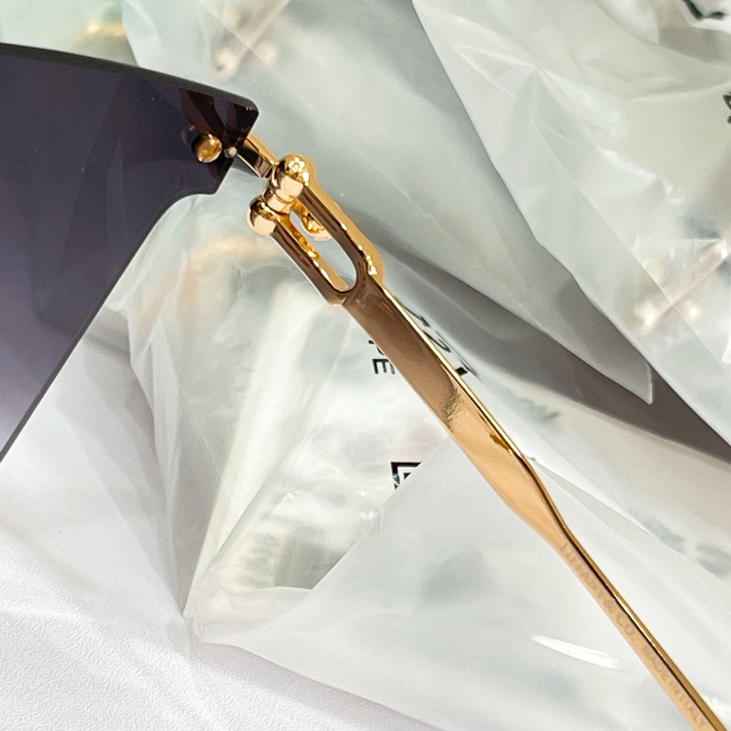 TIFFANY&Co.✨✨✨MODEL：TF3103K ✨✨✨ SIZE：143口0-140✨✨✨高版本
