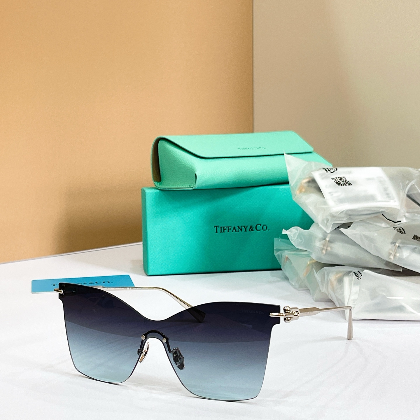 TIFFANY&Co.✨✨✨MODEL：TF3103K ✨✨✨ SIZE：143口0-140✨✨✨高版本