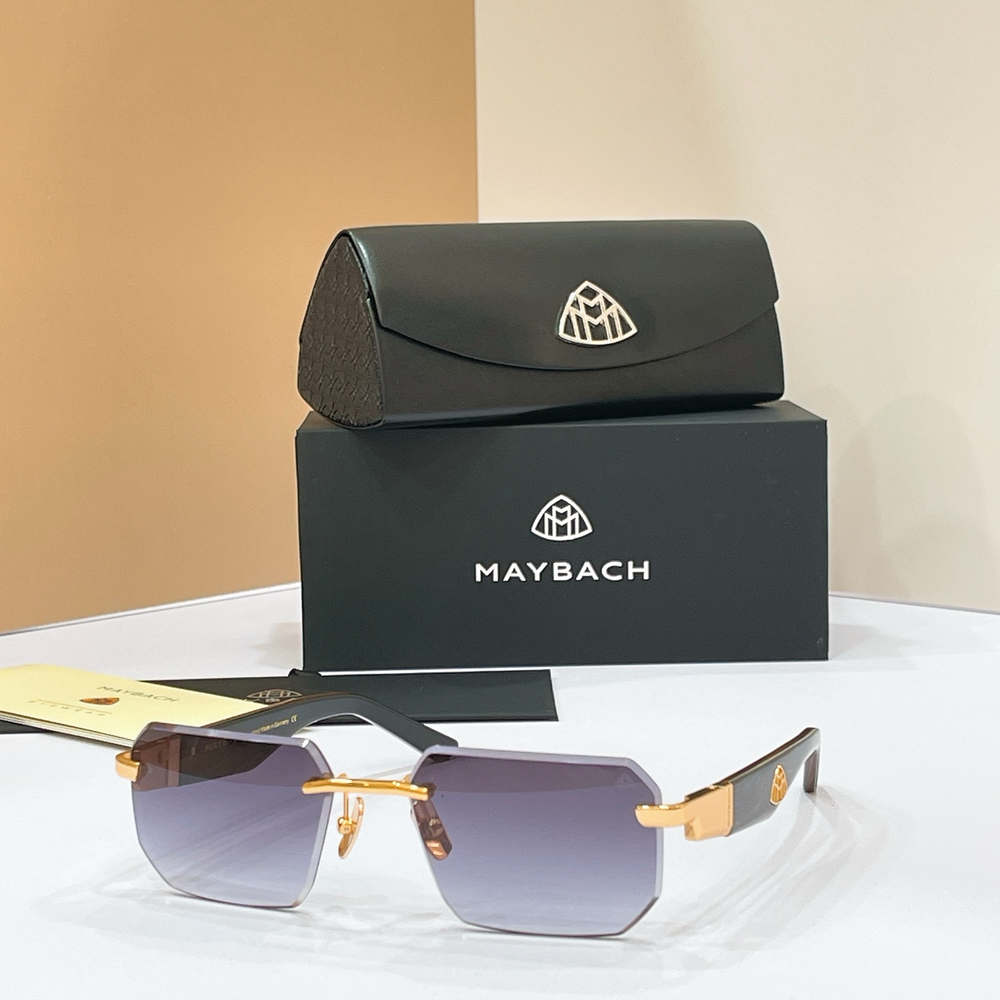 MAYBACH迈巴赫⚜️⚜️⚜️MODEL：THE VISIONIST ⚜️⚜️⚜️SIZE：60口18