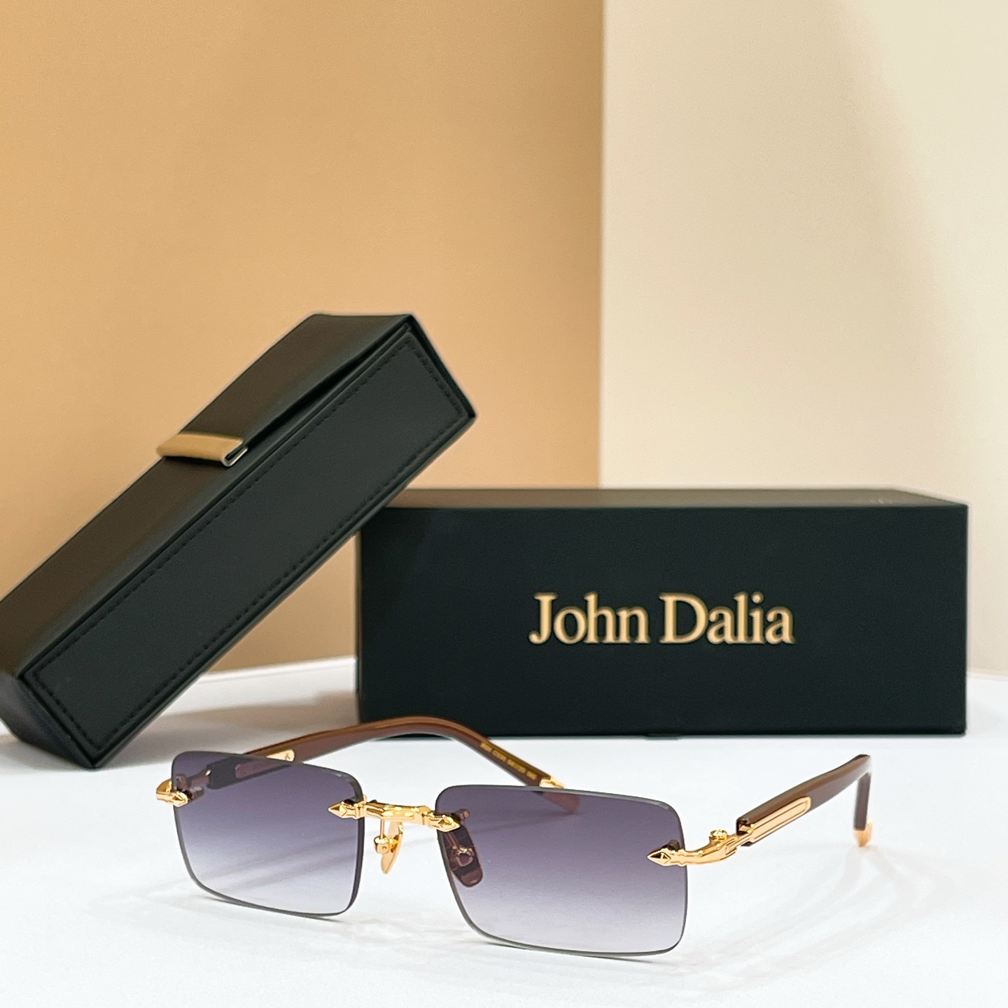 John Daila🌟🌟🌟MODEL:  R01🌟🌟🌟SIZE: 54口20-145🌟🌟🌟配送盒子～～