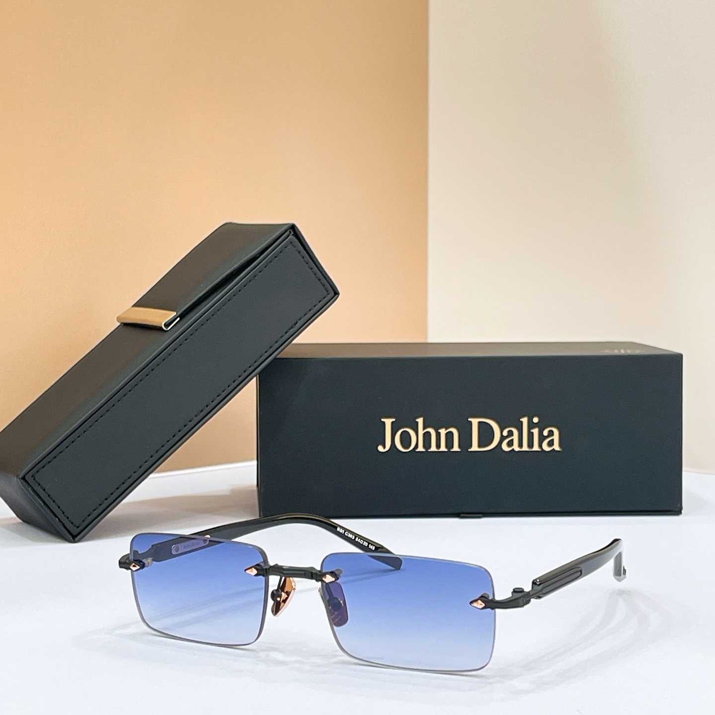 John Daila🌟🌟🌟MODEL:  R01🌟🌟🌟SIZE: 54口20-145🌟🌟🌟配送盒子～～