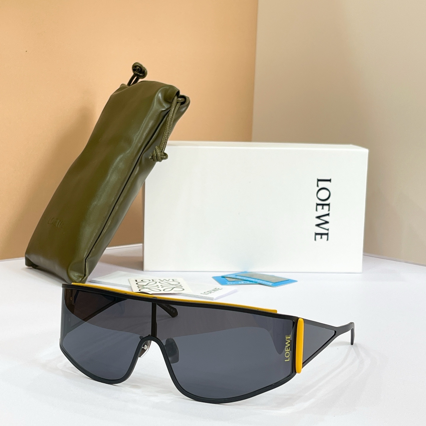 LOEWE🌟🌟🌟MODEL：LW40202U🌟🌟🌟SIZE：51口141-140🌟🌟🌟偏光片～～