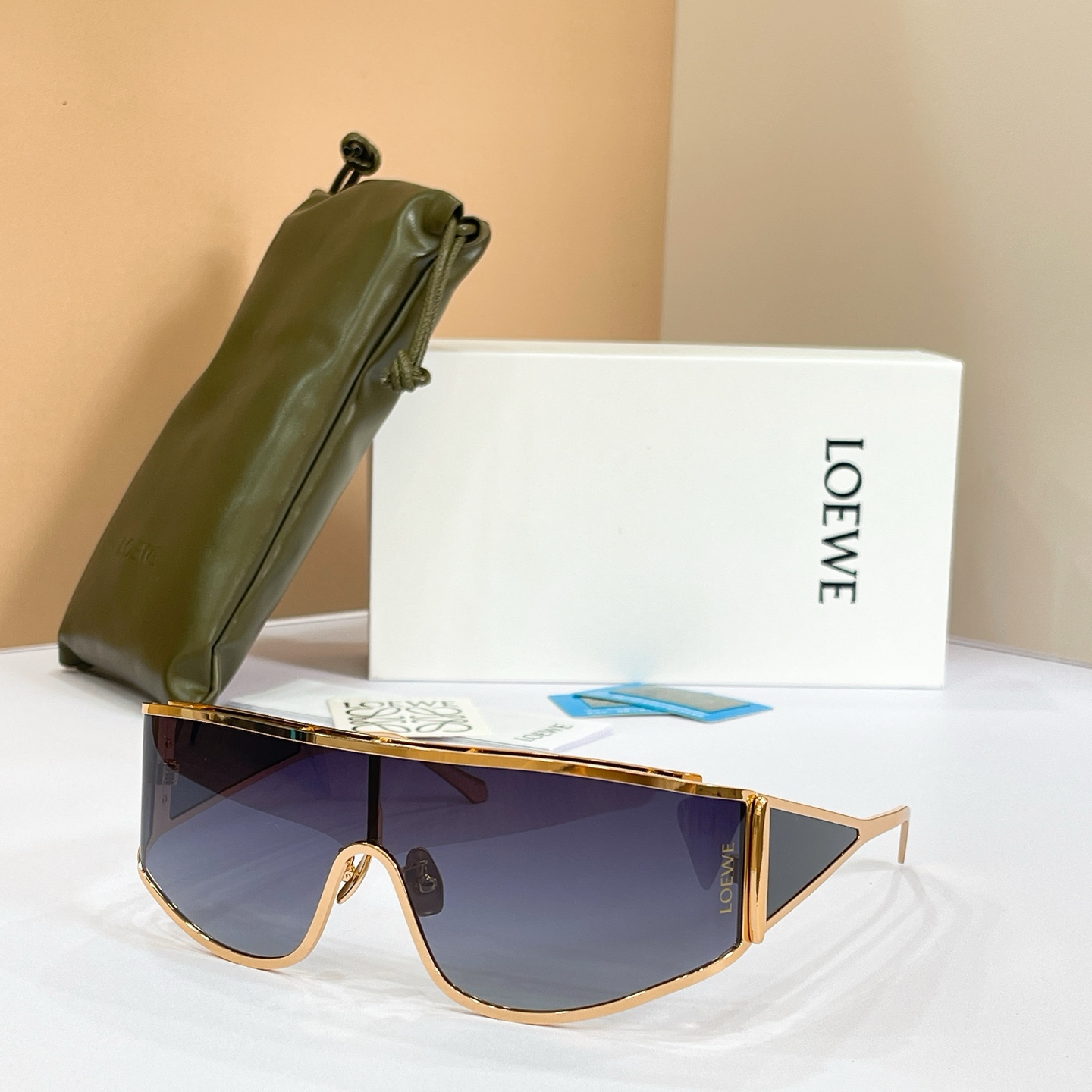 LOEWE🌟🌟🌟MODEL：LW40202U🌟🌟🌟SIZE：51口141-140🌟🌟🌟偏光片～～