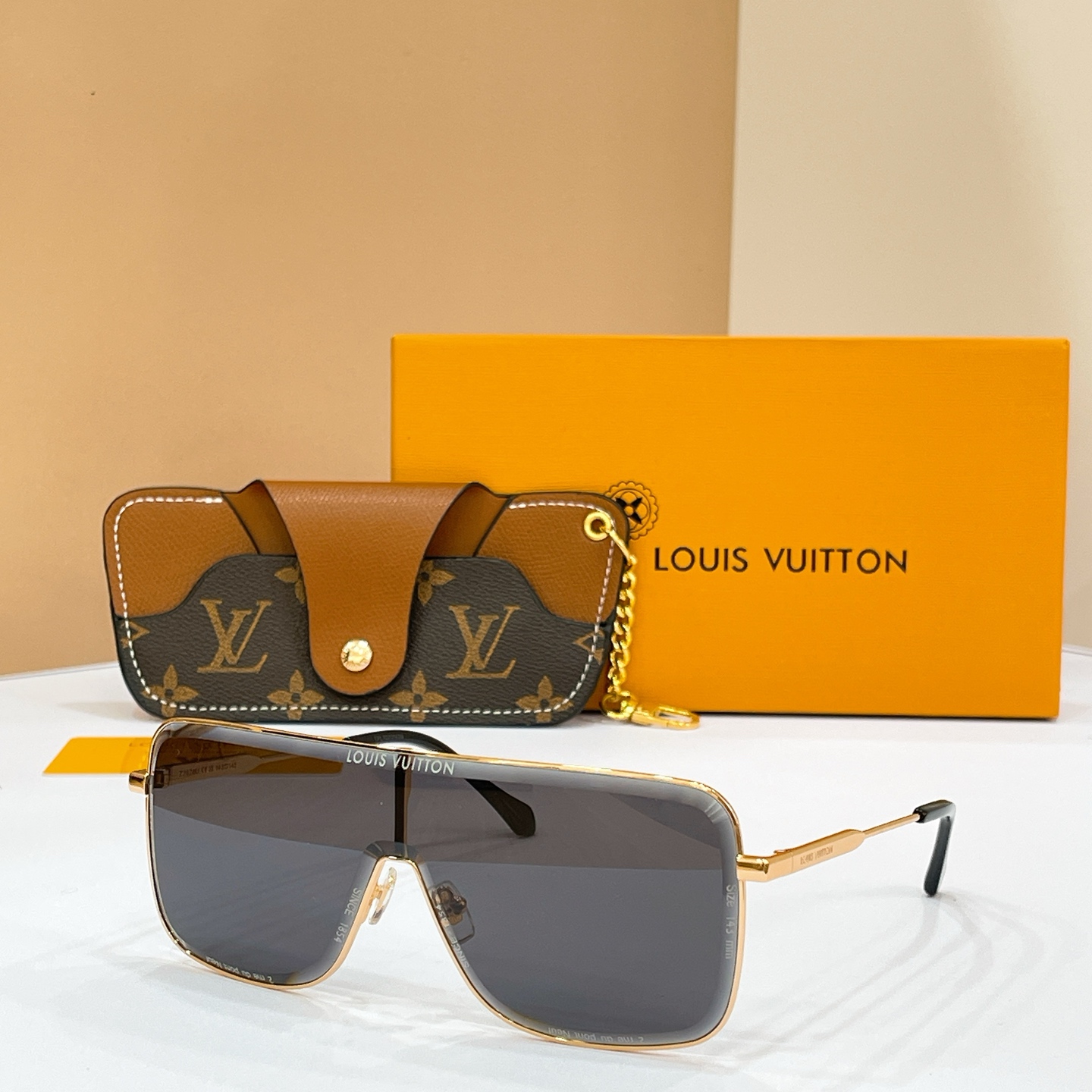LOUIS VUITTO*🌟🌟🌟MODEL：Z2675U 🌟🌟🌟SIZE：143口145🌟🌟🌟