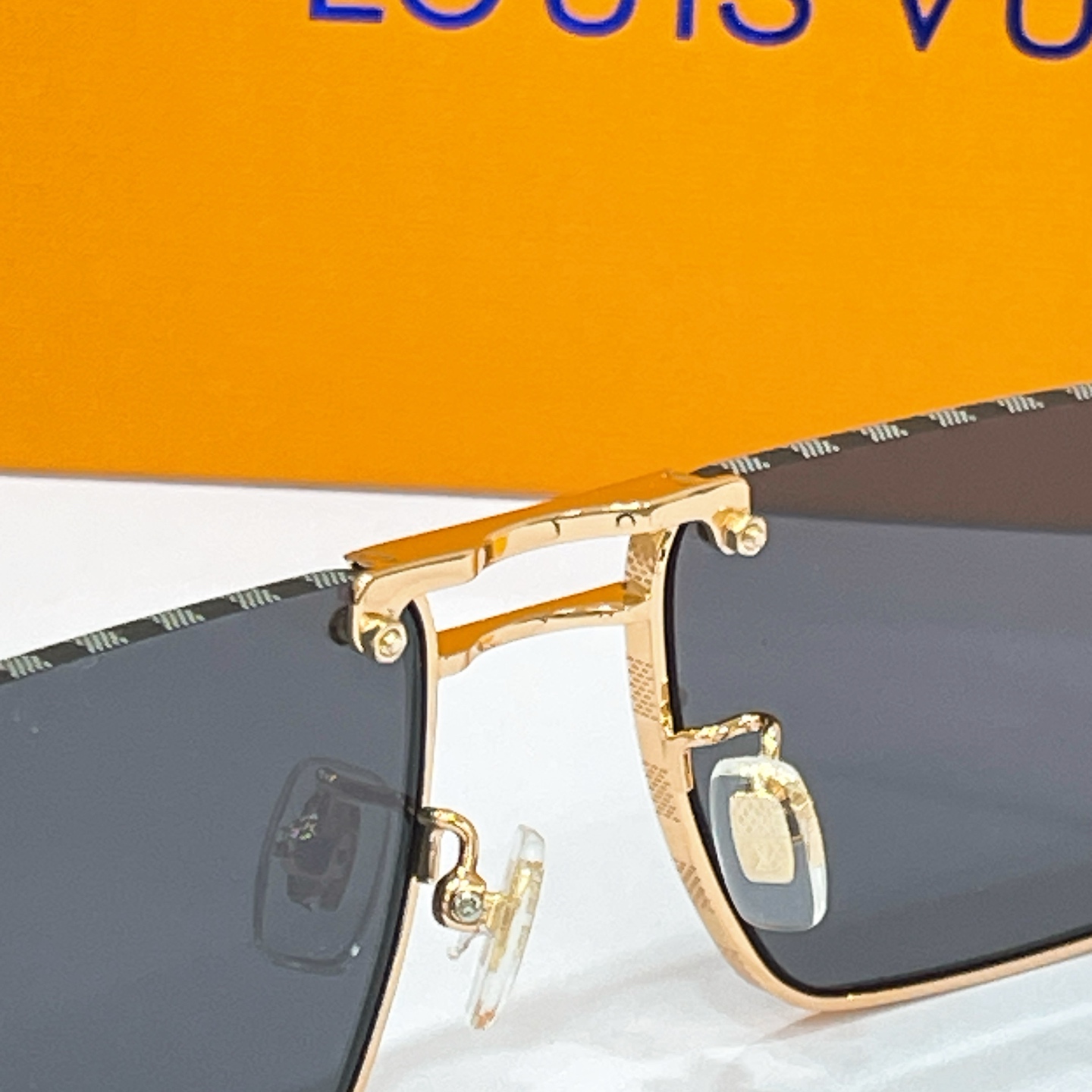 Louis Vuitton - Eyewear - Z3206U
