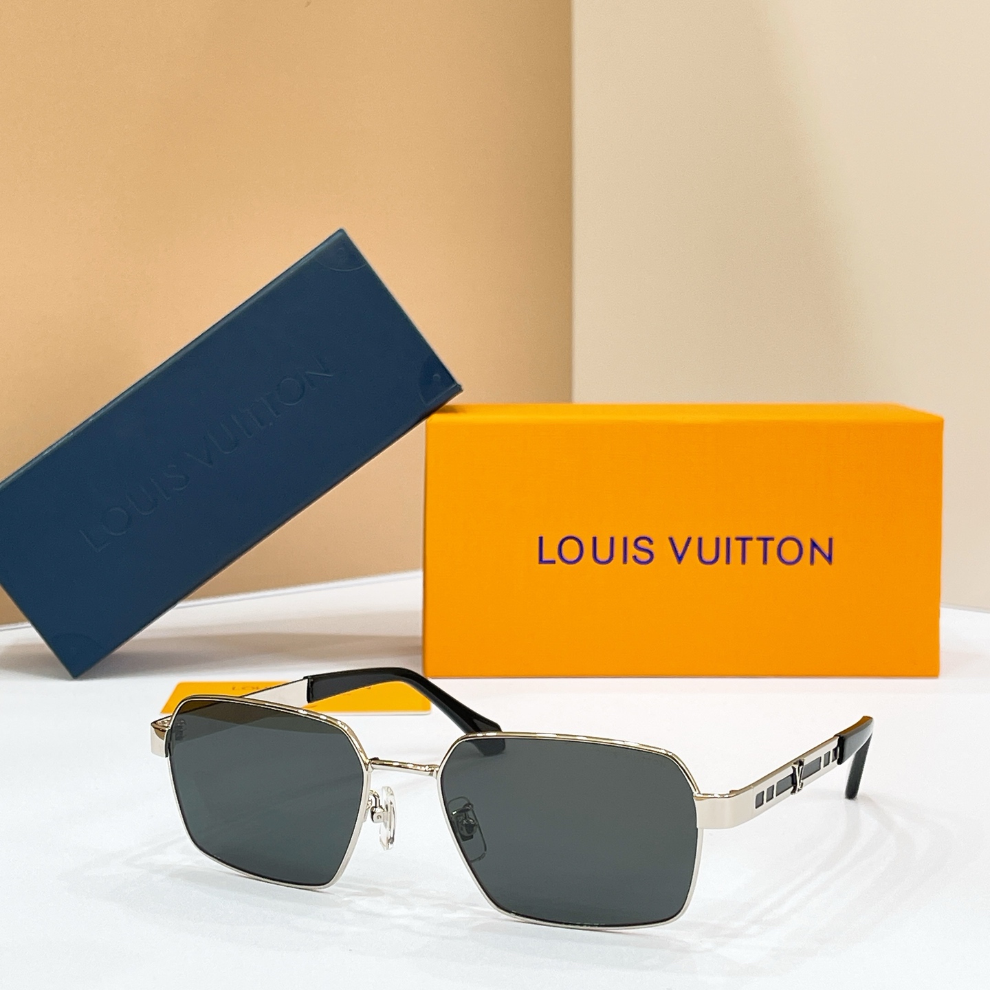 LOUIS VUITTO*🌟🌟🌟MODEL：Z2107U 🌟🌟🌟SIZE：57口18-145🌟🌟🌟