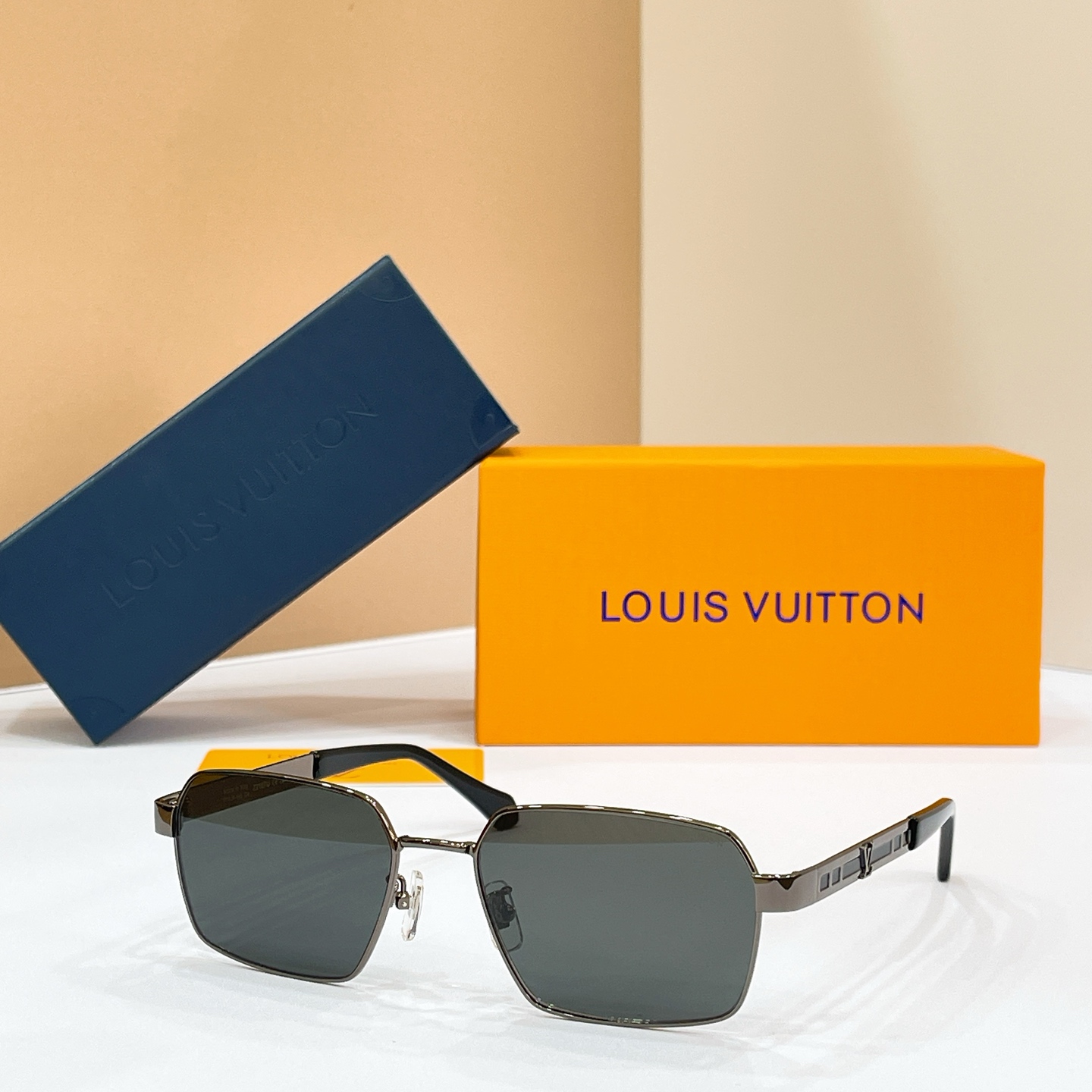 LOUIS VUITTO*🌟🌟🌟MODEL：Z2107U 🌟🌟🌟SIZE：57口18-145🌟🌟🌟
