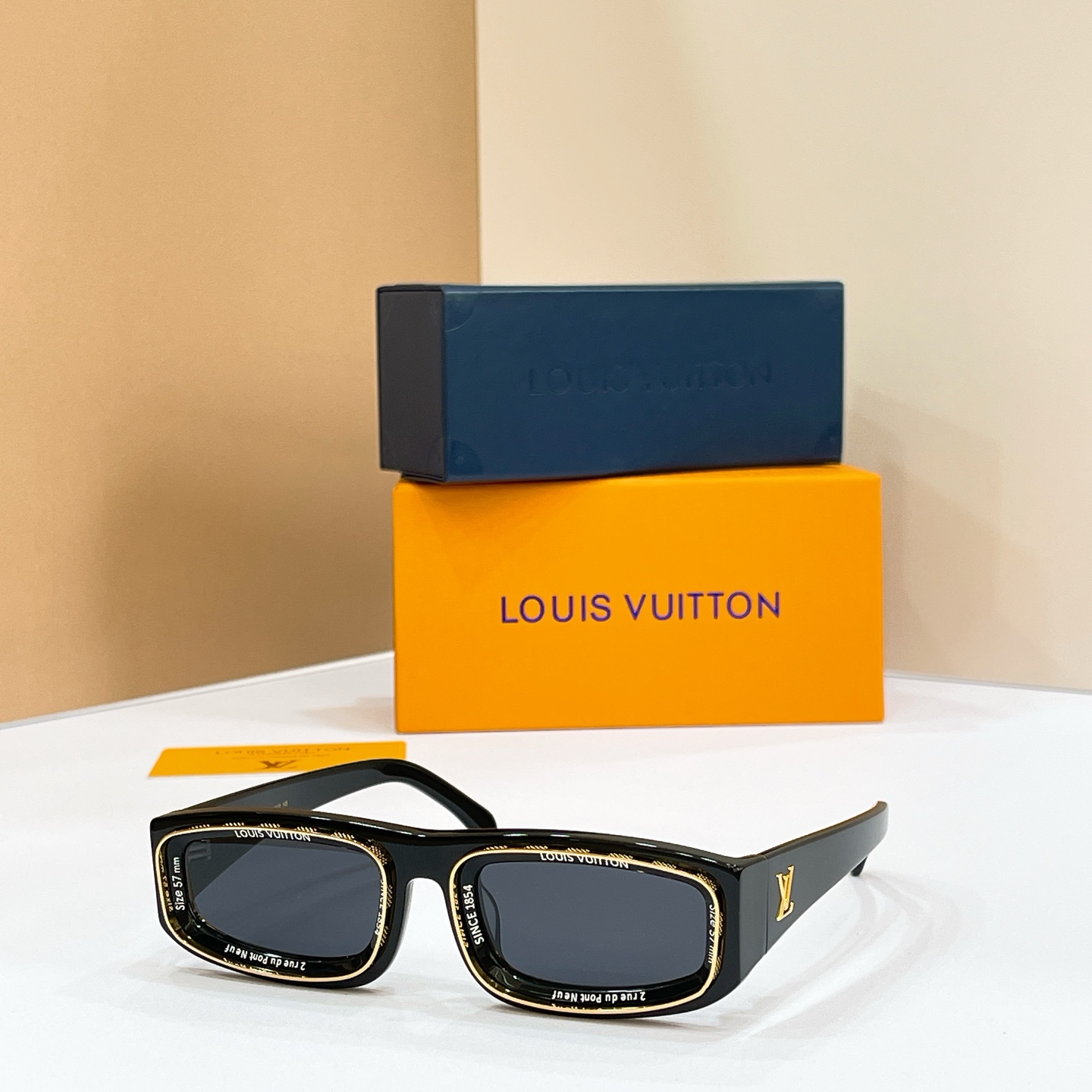LOUIS VUITTON✨✨✨MODEL：Z2388E✨✨✨ SIZE：54口22-145✨✨