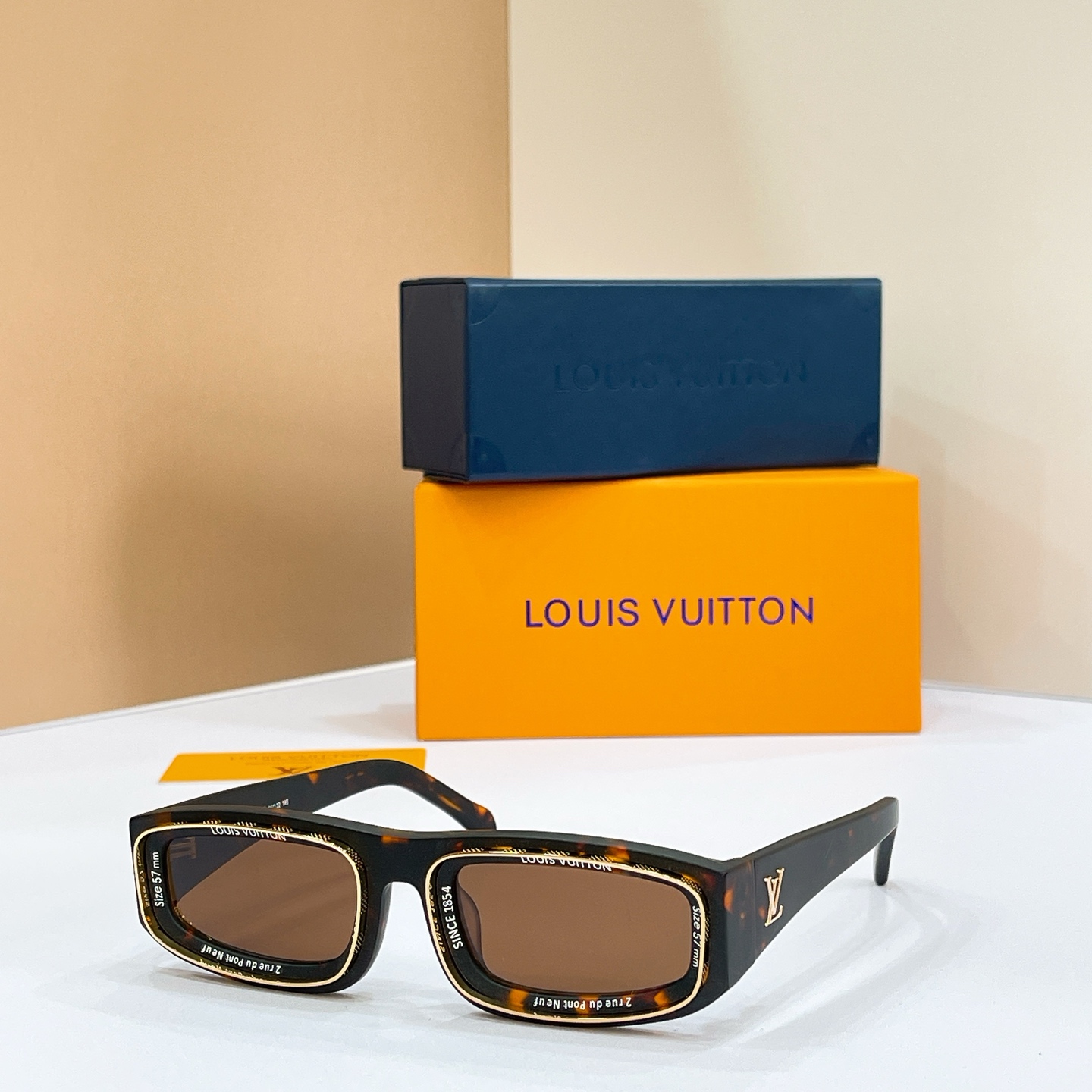LOUIS VUITTON✨✨✨MODEL：Z2388E✨✨✨ SIZE：54口22-145✨✨