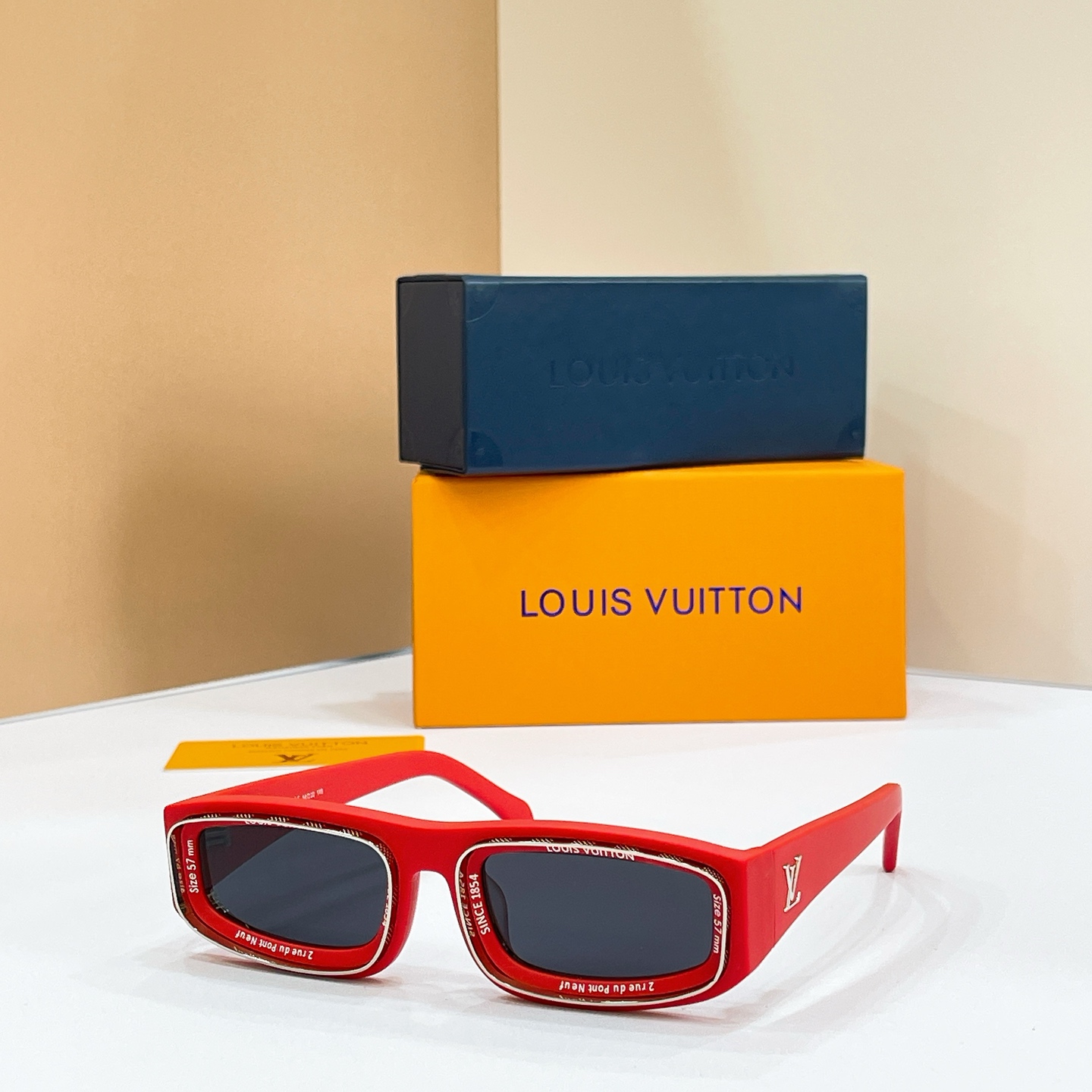 LOUIS VUITTON✨✨✨MODEL：Z2388E✨✨✨ SIZE：54口22-145✨✨