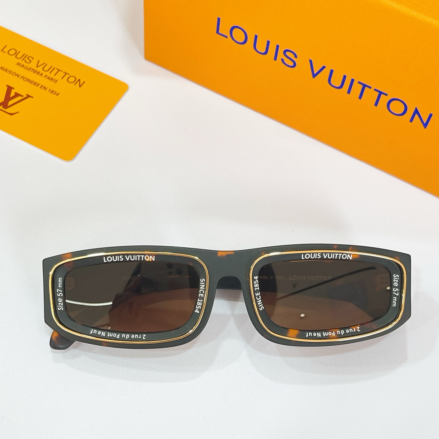 LOUIS VUITTON✨✨✨MODEL：Z2388E✨✨✨ SIZE：54口22-145✨✨