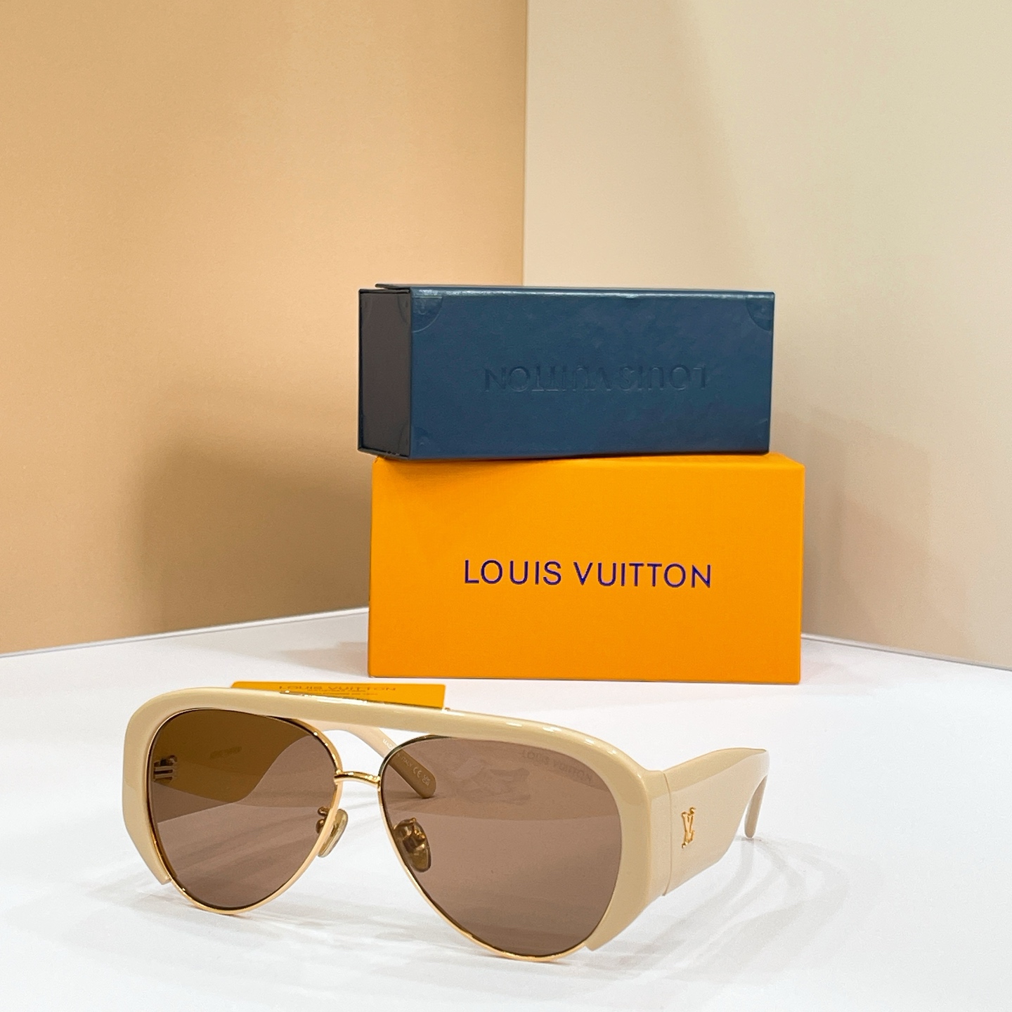 LOUIS VUITTON✨✨✨MODEL：Z3399U✨✨✨ SIZE：61口11-135✨✨