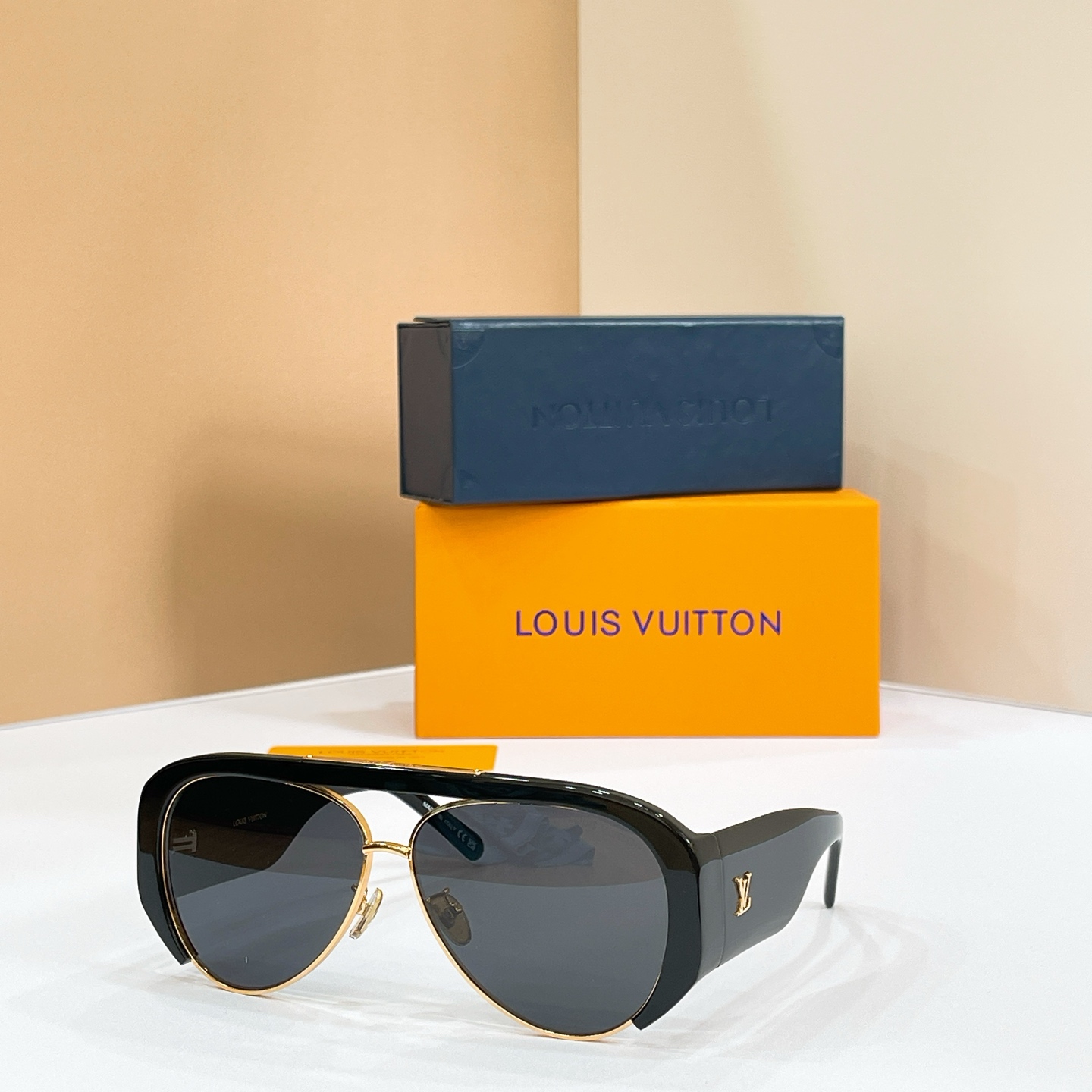 LOUIS VUITTON✨✨✨MODEL：Z3399U✨✨✨ SIZE：61口11-135✨✨