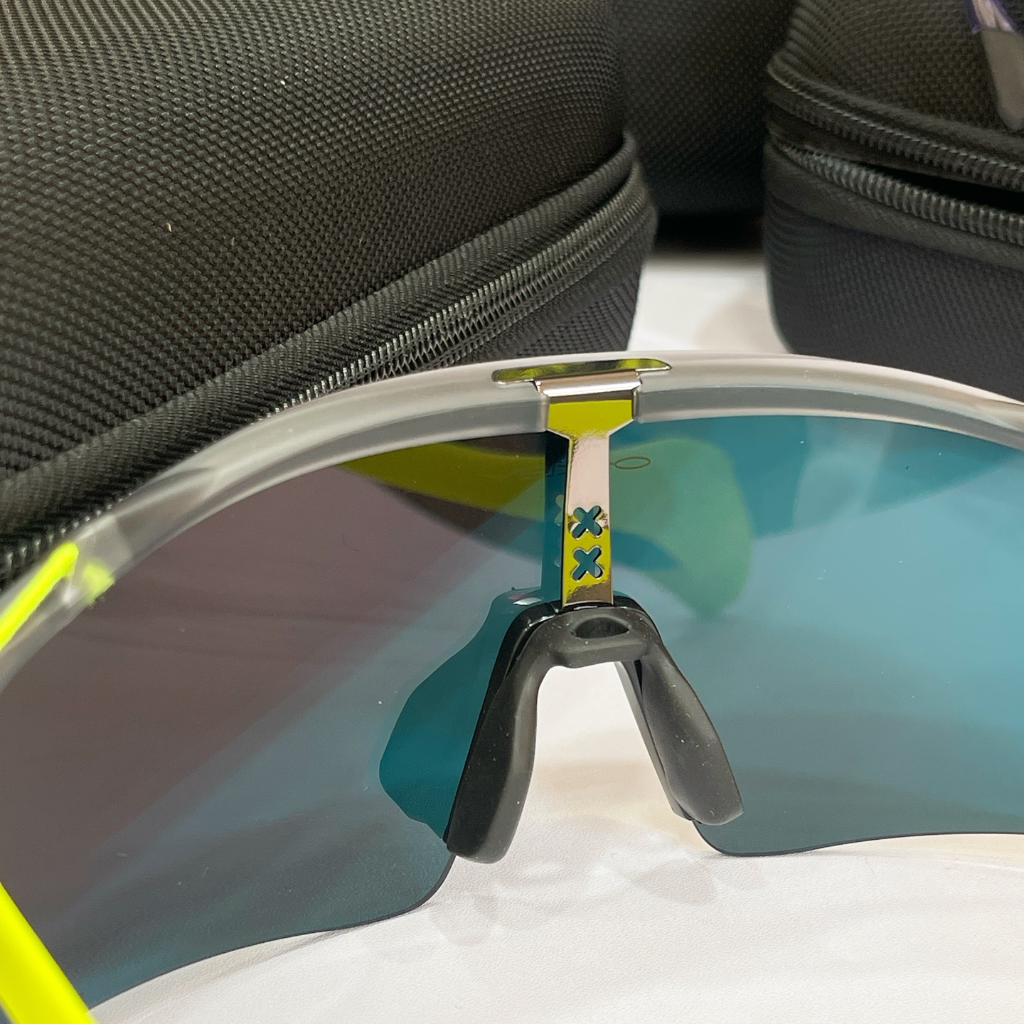 OAKLE*🍂🍂🍂MODEL：9519🍂🍂🍂SIZE:131🍂🍂🍂配送盒子～～