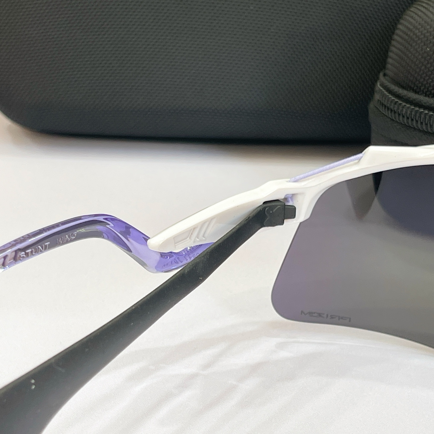 OAKLE*🍂🍂🍂MODEL：9519🍂🍂🍂SIZE:131🍂🍂🍂配送盒子～～
