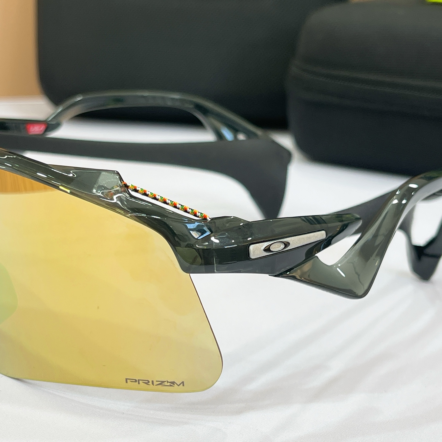 OAKLE*🍂🍂🍂MODEL：9519🍂🍂🍂SIZE:131🍂🍂🍂配送盒子～～