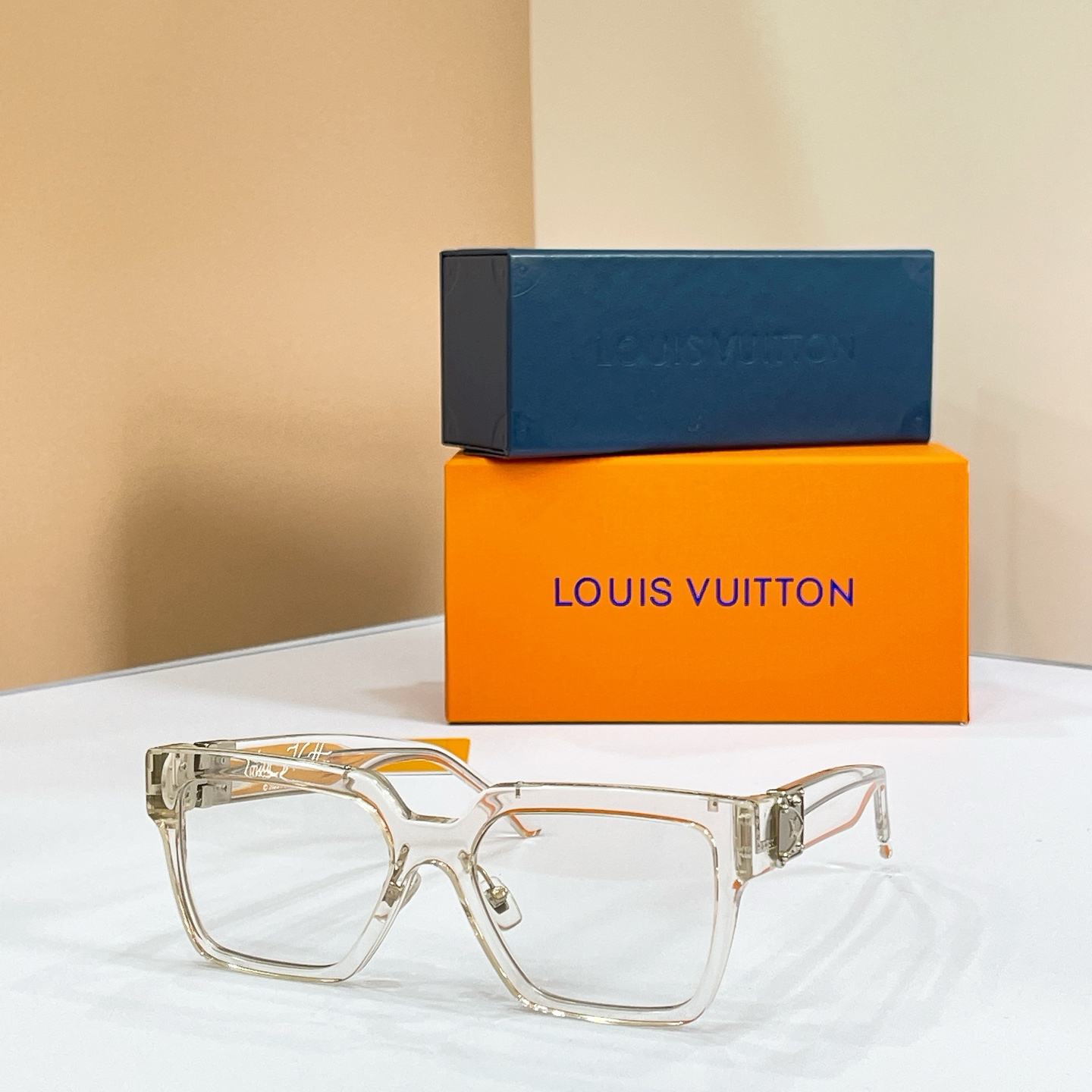 LOUIS VUITTON✨✨✨MODEL：Z2179E✨✨✨ SIZE：56口19-140✨✨