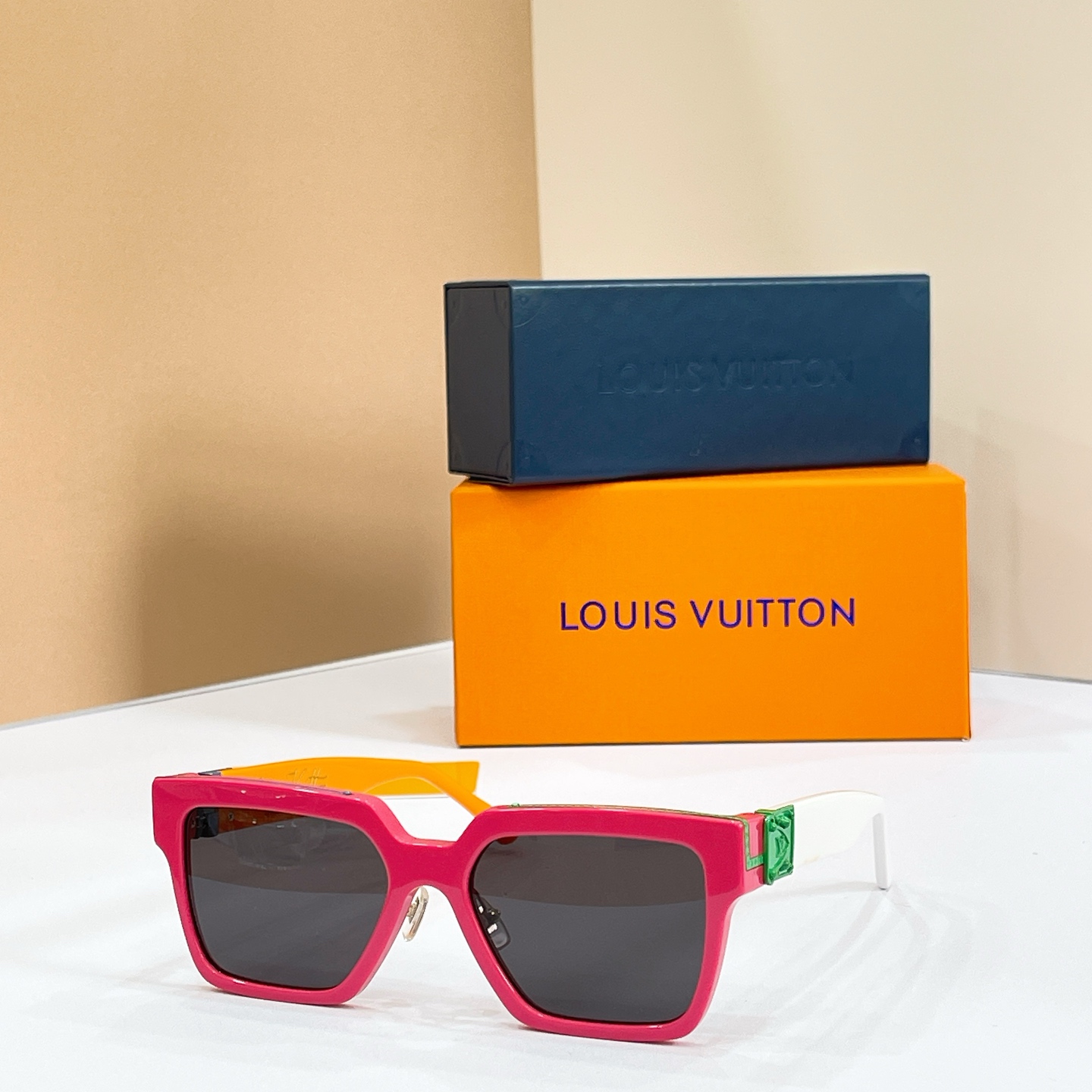 LOUIS VUITTON✨✨✨MODEL：Z2179E✨✨✨ SIZE：56口19-140✨✨