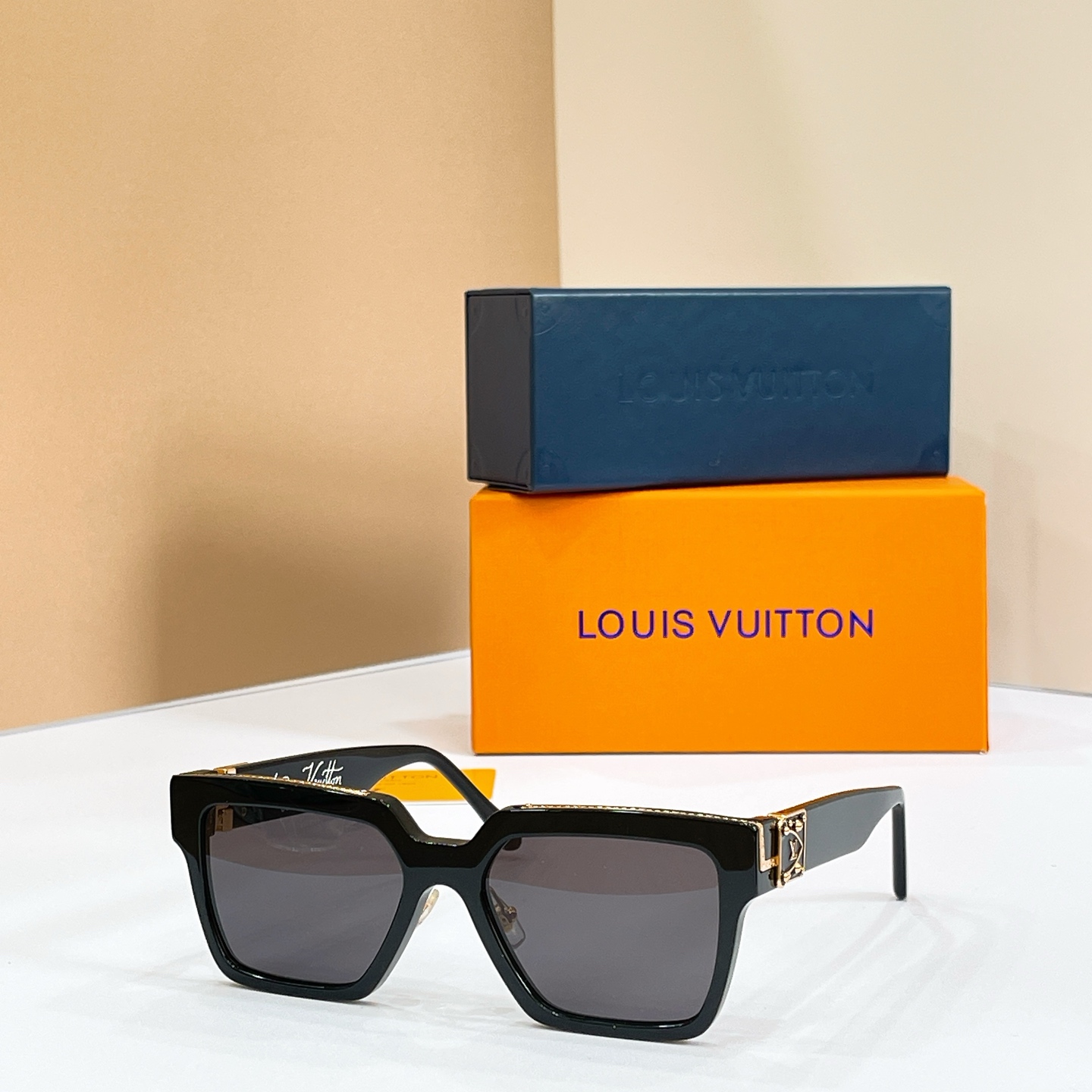 LOUIS VUITTON✨✨✨MODEL：Z2179E✨✨✨ SIZE：56口19-140✨✨