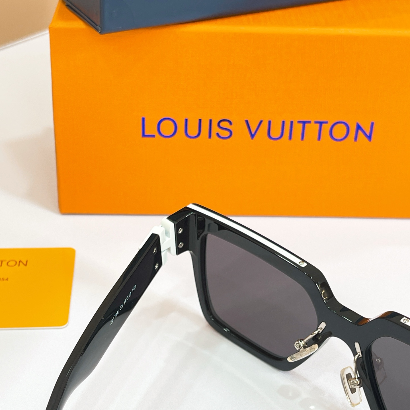 LOUIS VUITTON✨✨✨MODEL：Z2179E✨✨✨ SIZE：56口19-140✨✨