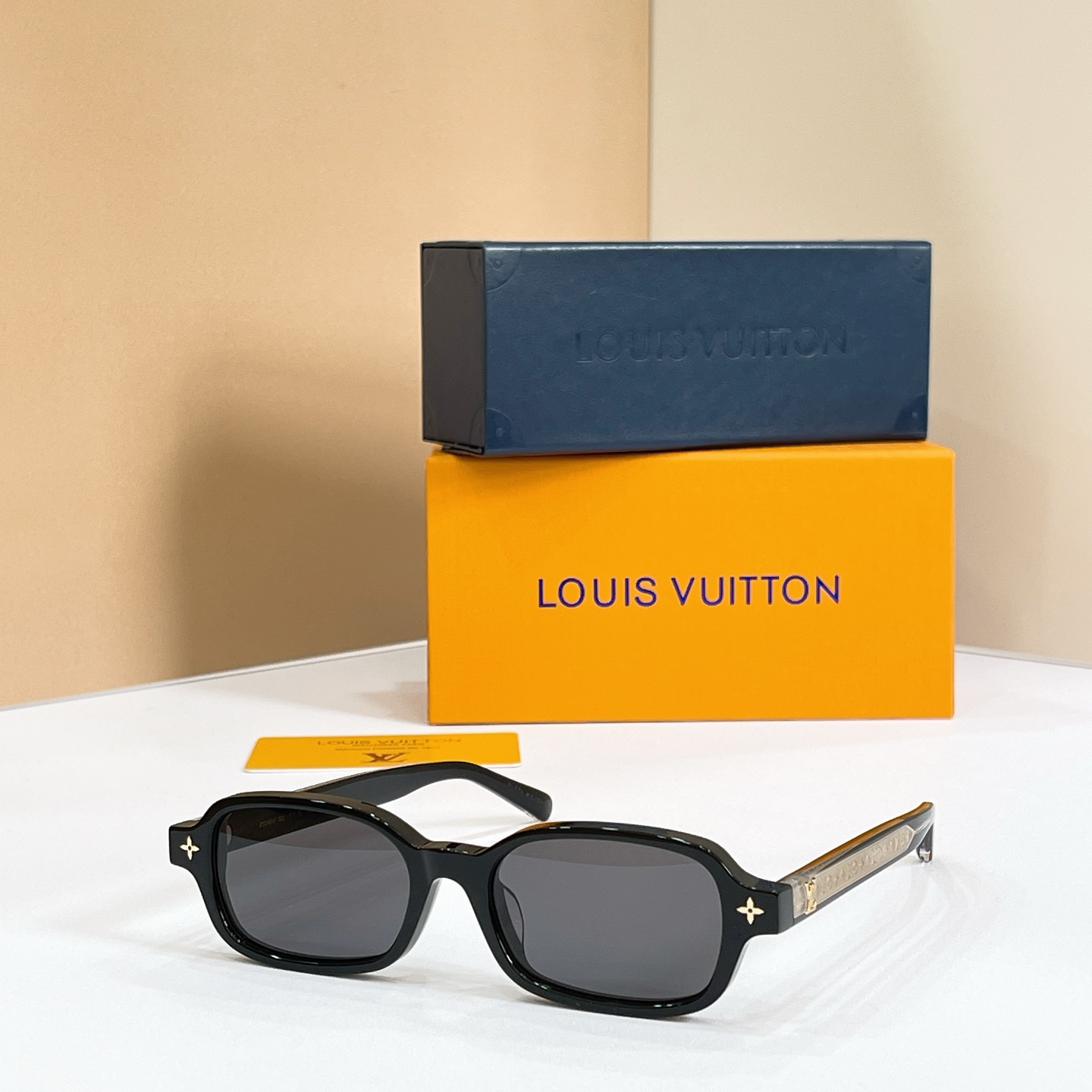LOUIS VUITTON✨✨✨MODEL：Z3220U✨✨✨ SIZE：53口19-145✨✨