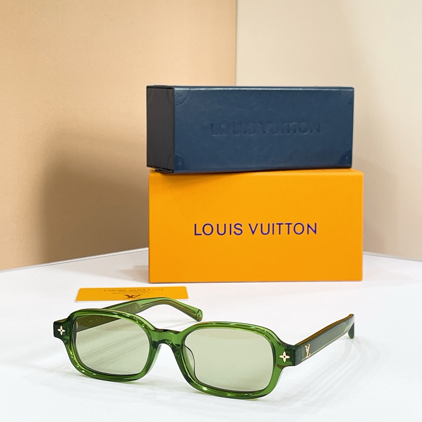LOUIS VUITTON✨✨✨MODEL：Z3220U✨✨✨ SIZE：53口19-145✨✨