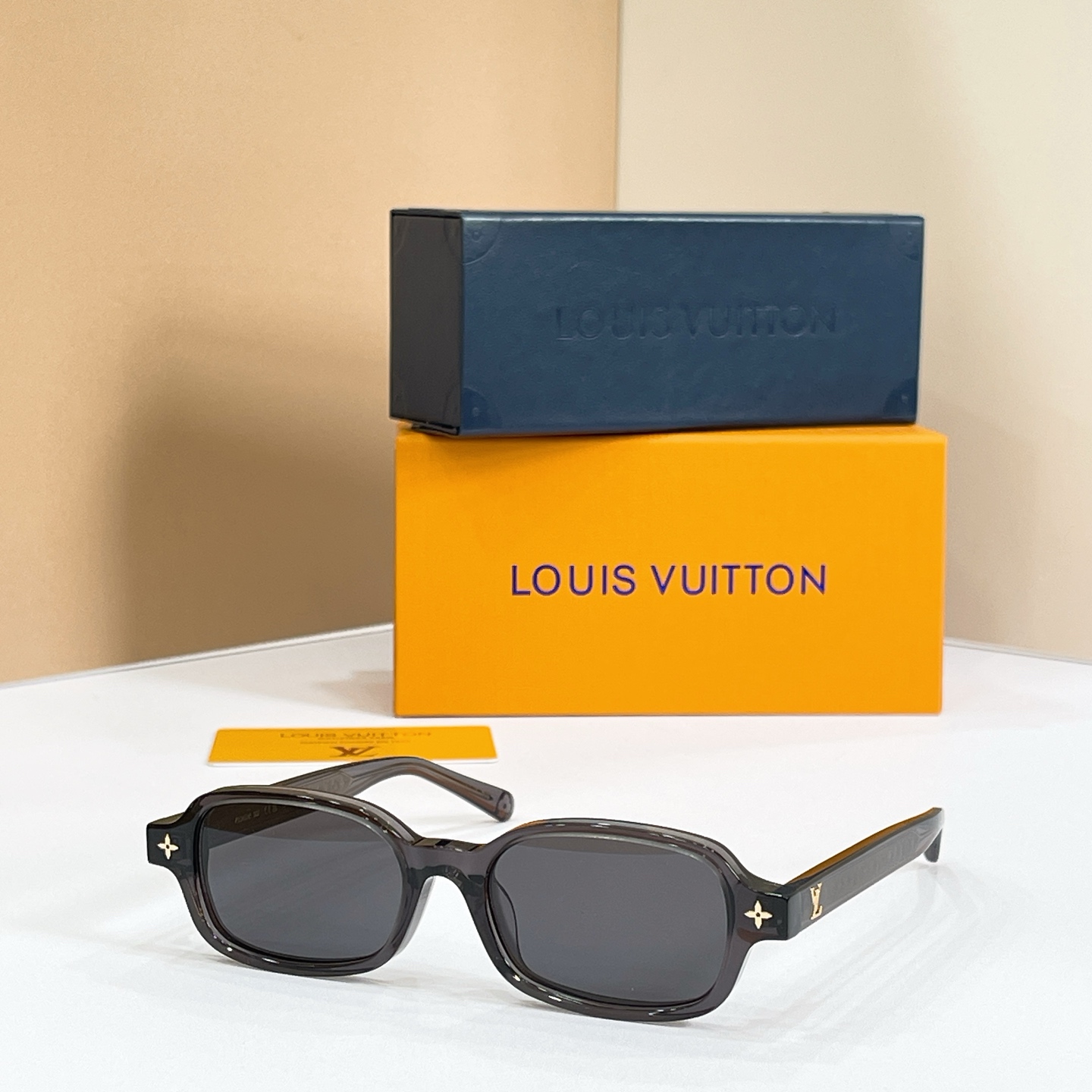 LOUIS VUITTON✨✨✨MODEL：Z3220U✨✨✨ SIZE：53口19-145✨✨
