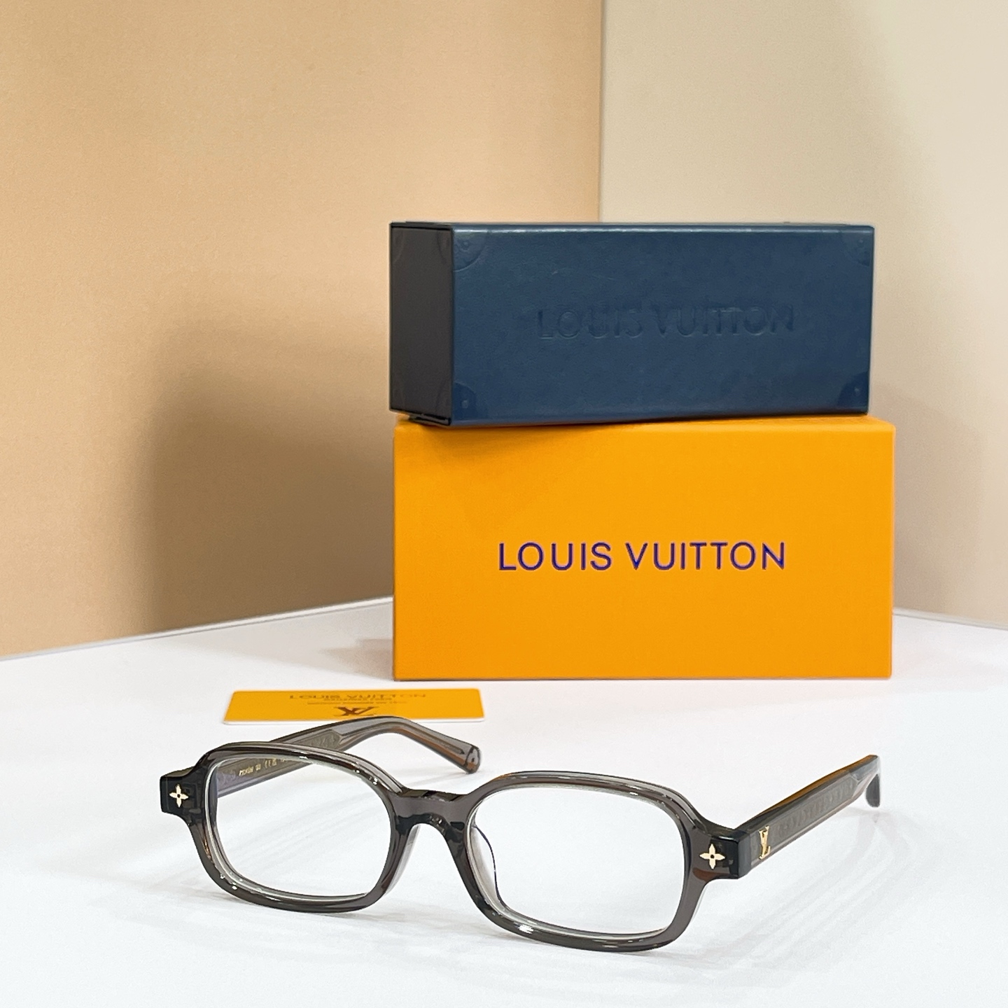 LOUIS VUITTON✨✨✨MODEL：Z3220U✨✨✨ SIZE：53口19-145✨✨