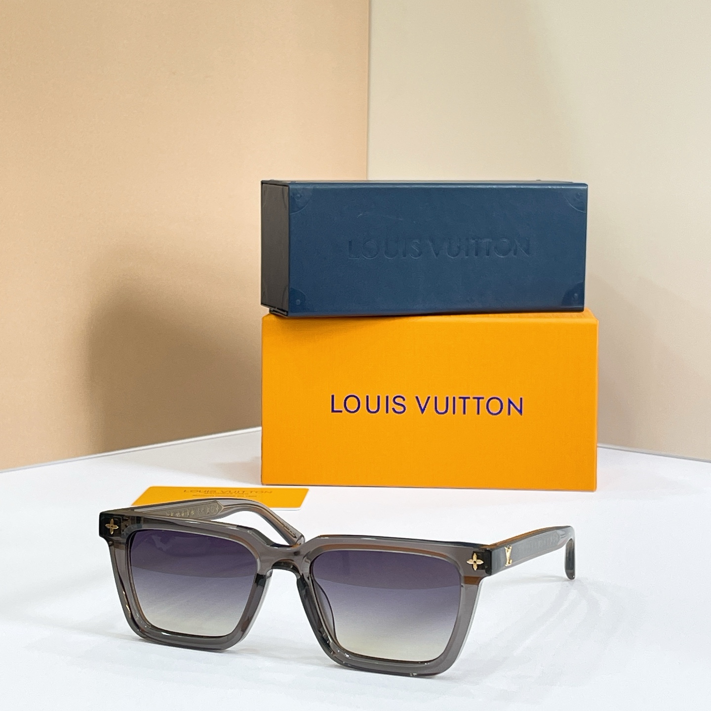 LOUIS VUITTON✨✨✨MODEL：Z3044E✨✨✨ SIZE：54口19-145✨✨
