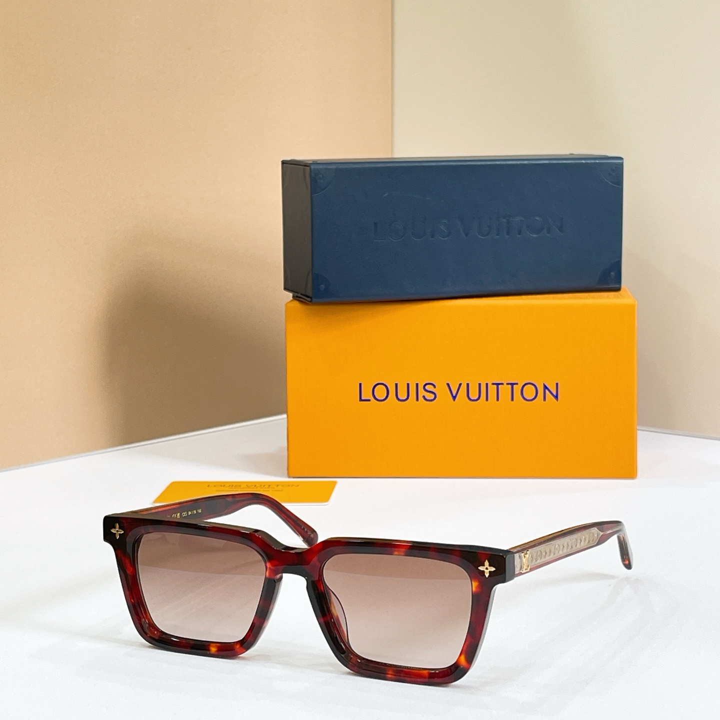 LOUIS VUITTON✨✨✨MODEL：Z3044E✨✨✨ SIZE：54口19-145✨✨