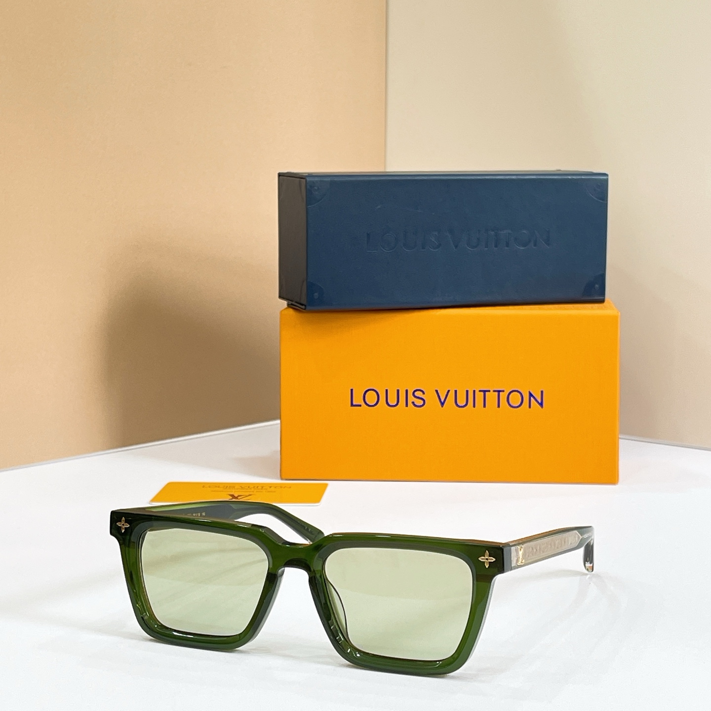 LOUIS VUITTON✨✨✨MODEL：Z3044E✨✨✨ SIZE：54口19-145✨✨