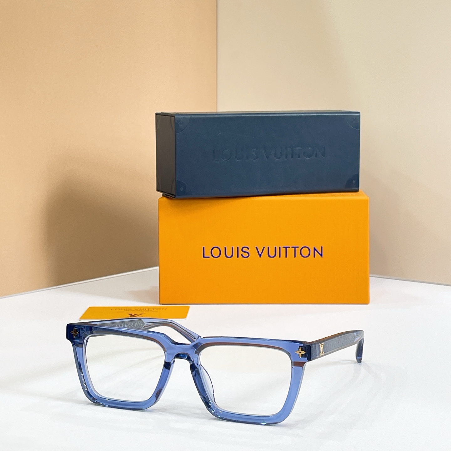 LOUIS VUITTON✨✨✨MODEL：Z3044E✨✨✨ SIZE：54口19-145✨✨