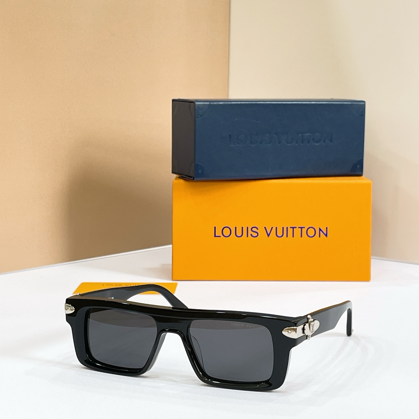 LOUIS VUITTON✨✨✨MODEL：Z6067U✨✨✨ SIZE：53口19-145✨✨
