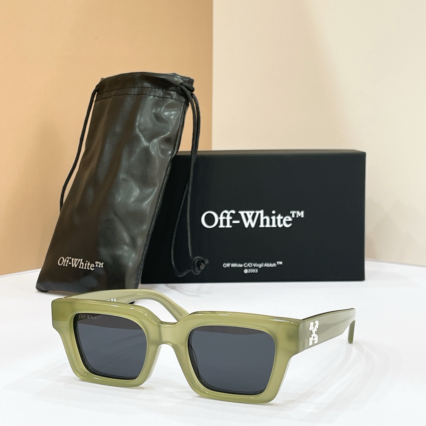 OFF WHITE🍂🍂🍂MODEL:OERI1008🍂🍂🍂SIZE:50口22-145🍂🍂🍂配送盒子～～
