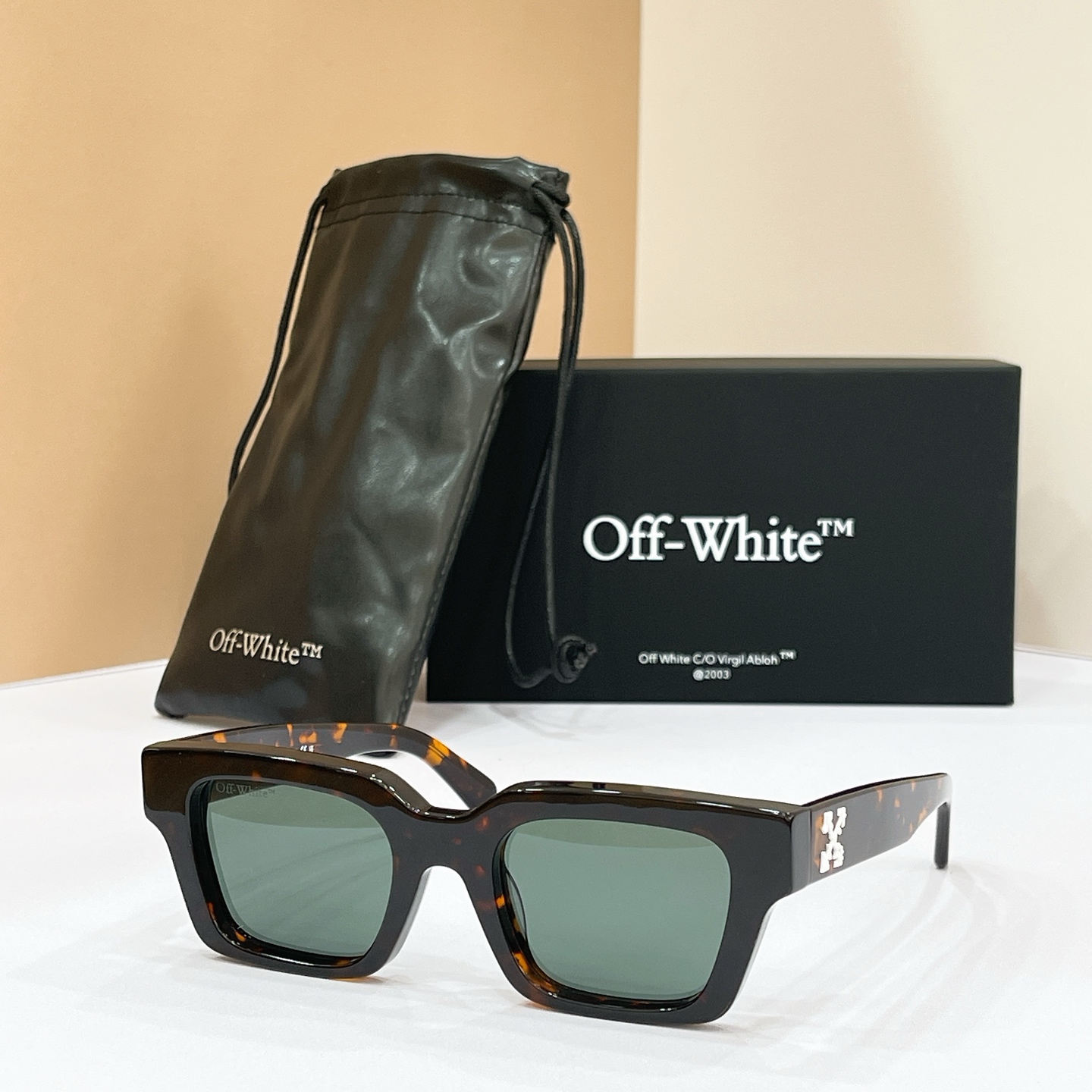 OFF WHITE🍂🍂🍂MODEL:OERI1008🍂🍂🍂SIZE:50口22-145🍂🍂🍂配送盒子～～