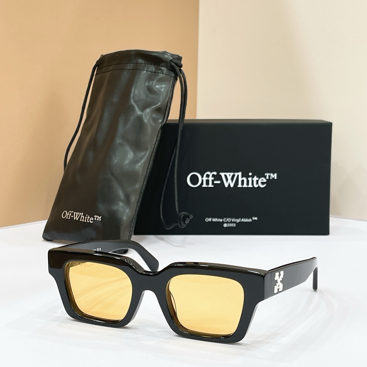 OFF WHITE🍂🍂🍂MODEL:OERI1008🍂🍂🍂SIZE:50口22-145🍂🍂🍂配送盒子～～