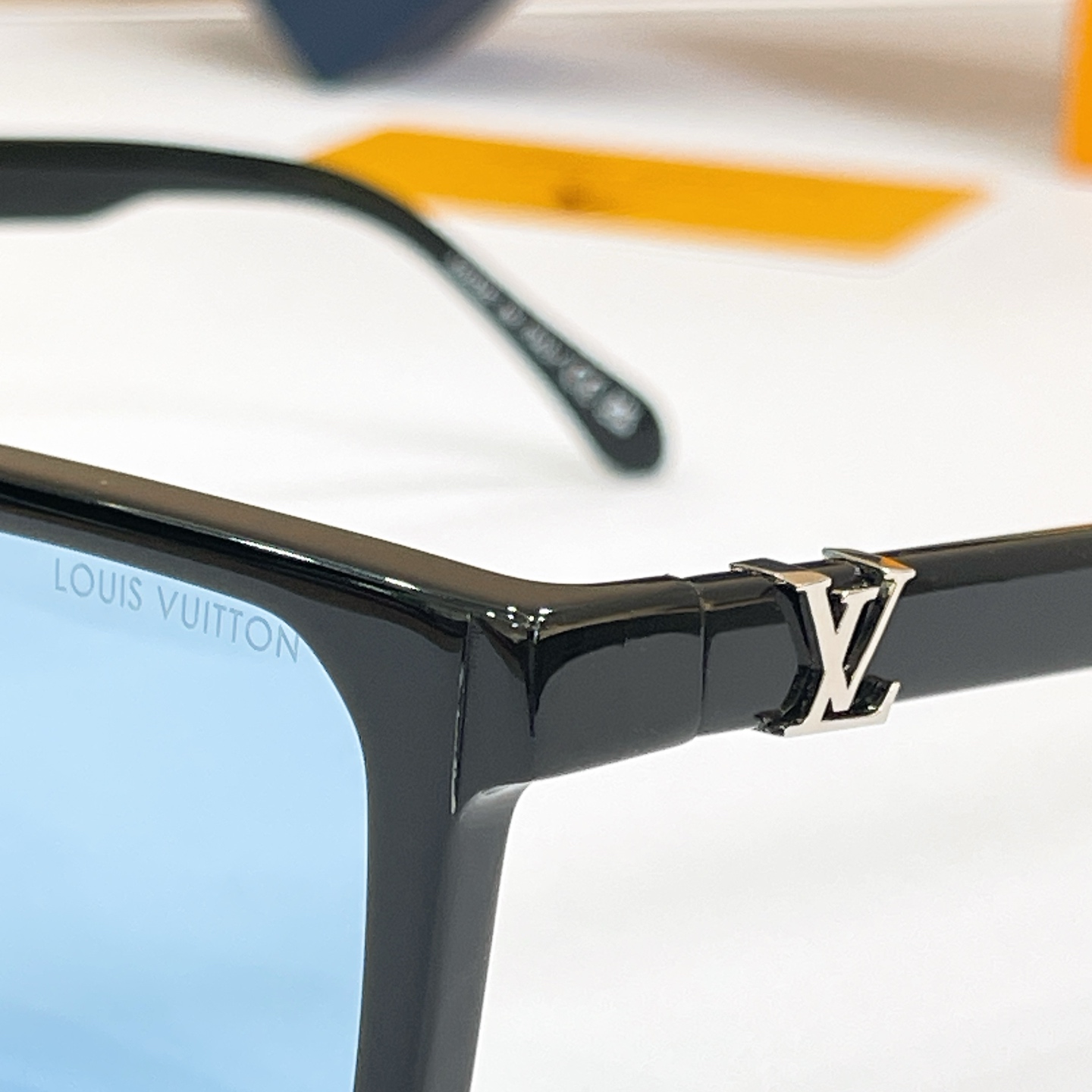 LOUIS VUITTO*🌟🌟🌟MODEL：Z3262U🌟🌟🌟SIZE：51口25-140🌟🌟🌟