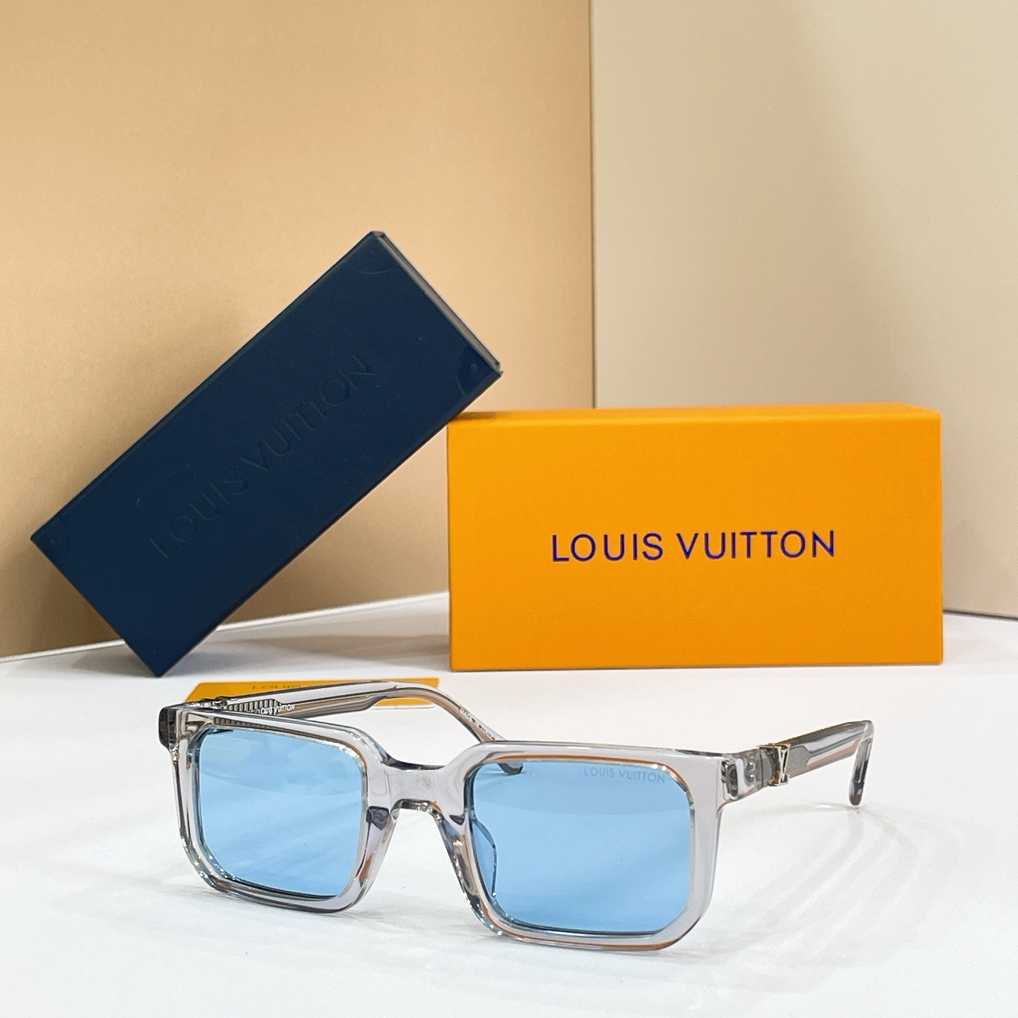 LOUIS VUITTO*🌟🌟🌟MODEL：Z3262U🌟🌟🌟SIZE：51口25-140🌟🌟🌟