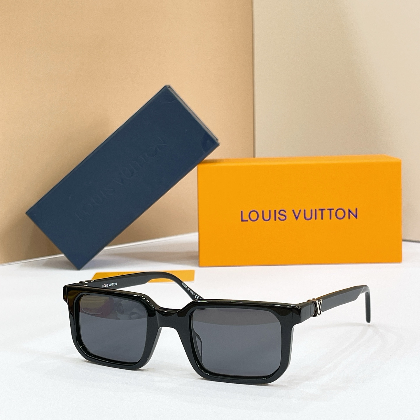 LOUIS VUITTO*🌟🌟🌟MODEL：Z3262U🌟🌟🌟SIZE：51口25-140🌟🌟🌟