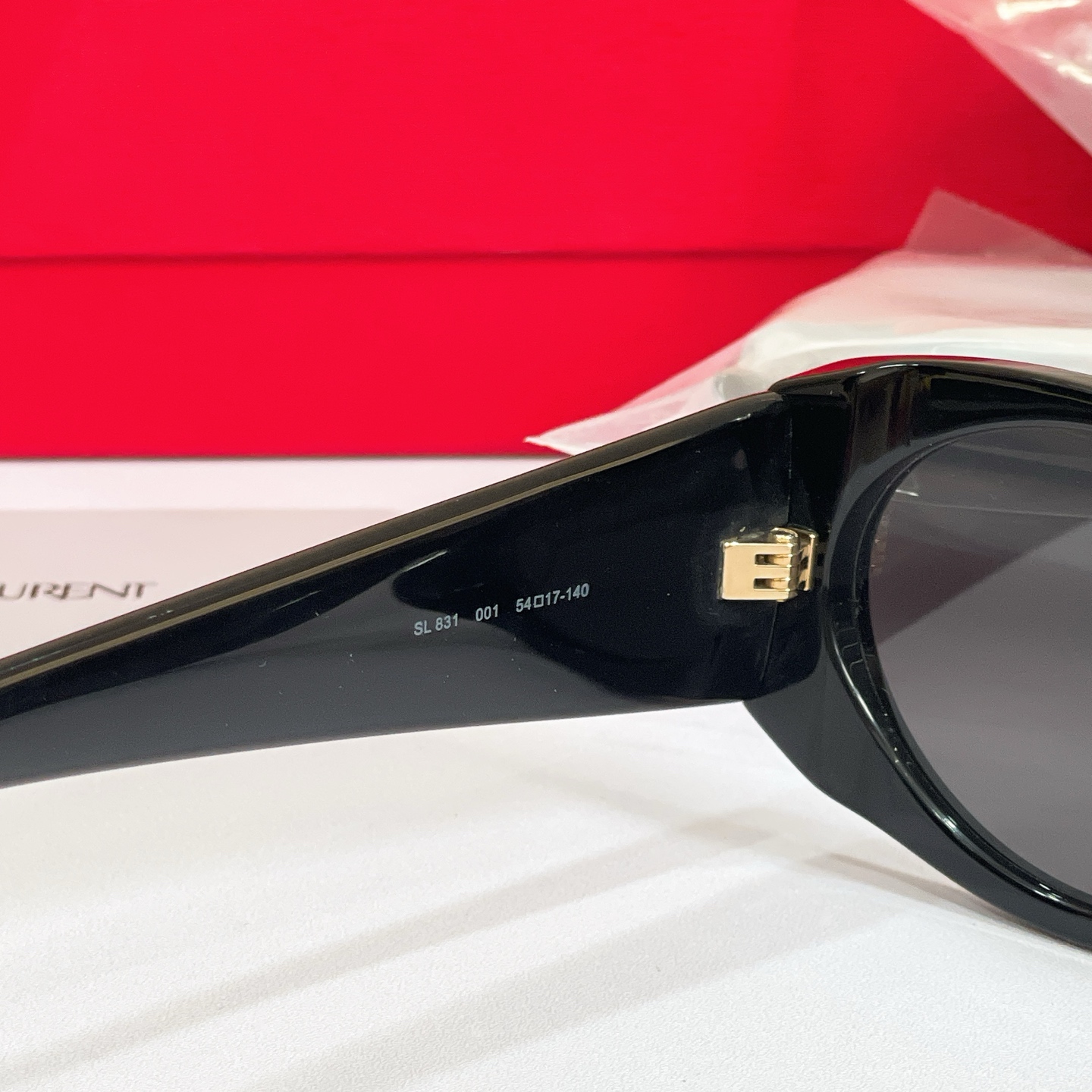 SAINT LAUREN*💫💫💫MODEL：SL 831💫💫💫SIZE：54口17-140💫💫💫工厂跑量