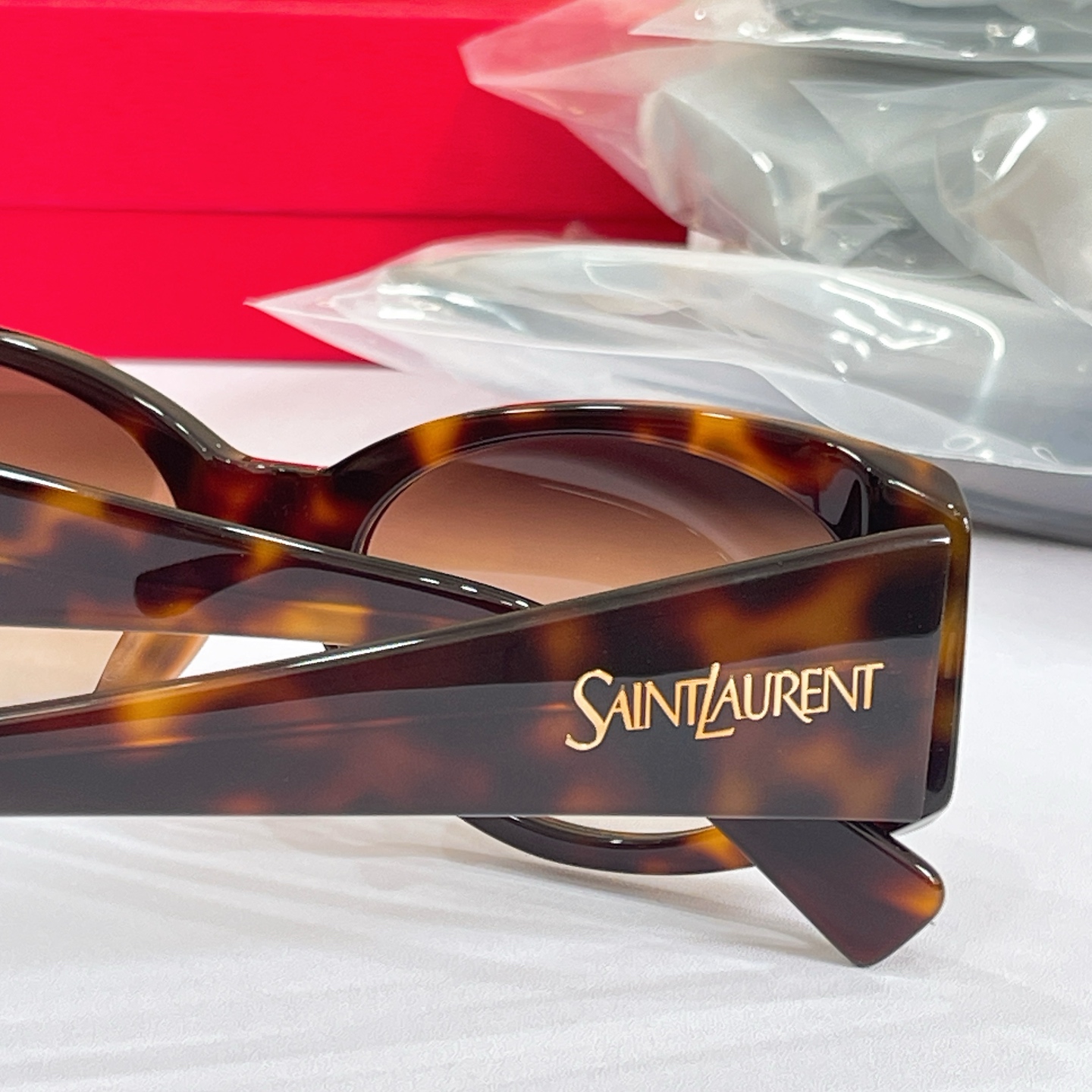 SAINT LAUREN*💫💫💫MODEL：SL 831💫💫💫SIZE：54口17-140💫💫💫工厂跑量