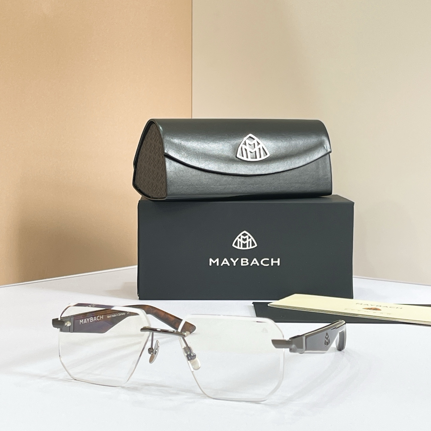 MAYBACH迈巴赫⚜️⚜️⚜️MODEL：THE VISIONIST SUN I⚜️⚜️⚜️SIZE：