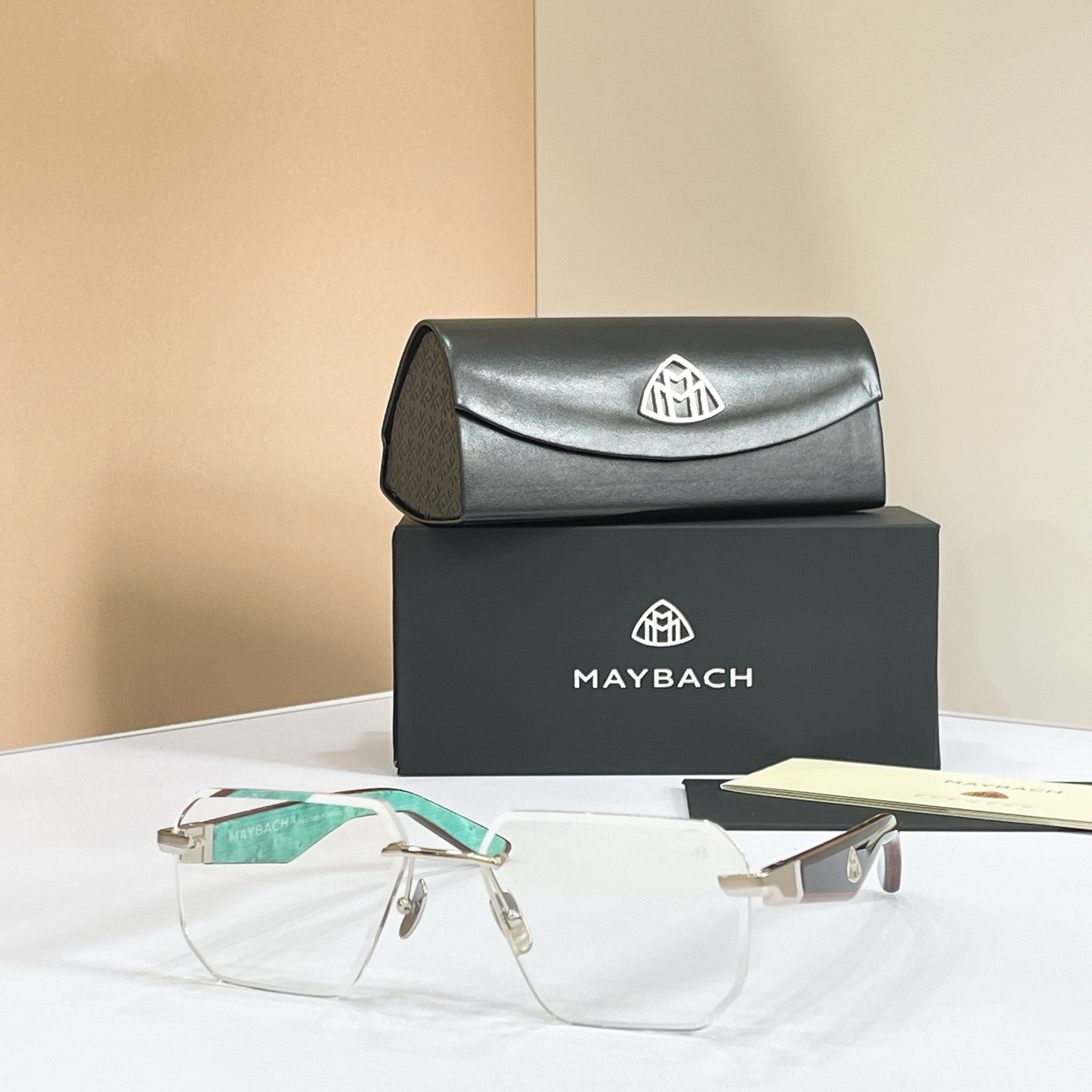 MAYBACH迈巴赫⚜️⚜️⚜️MODEL：THE VISIONIST SUN I⚜️⚜️⚜️SIZE：